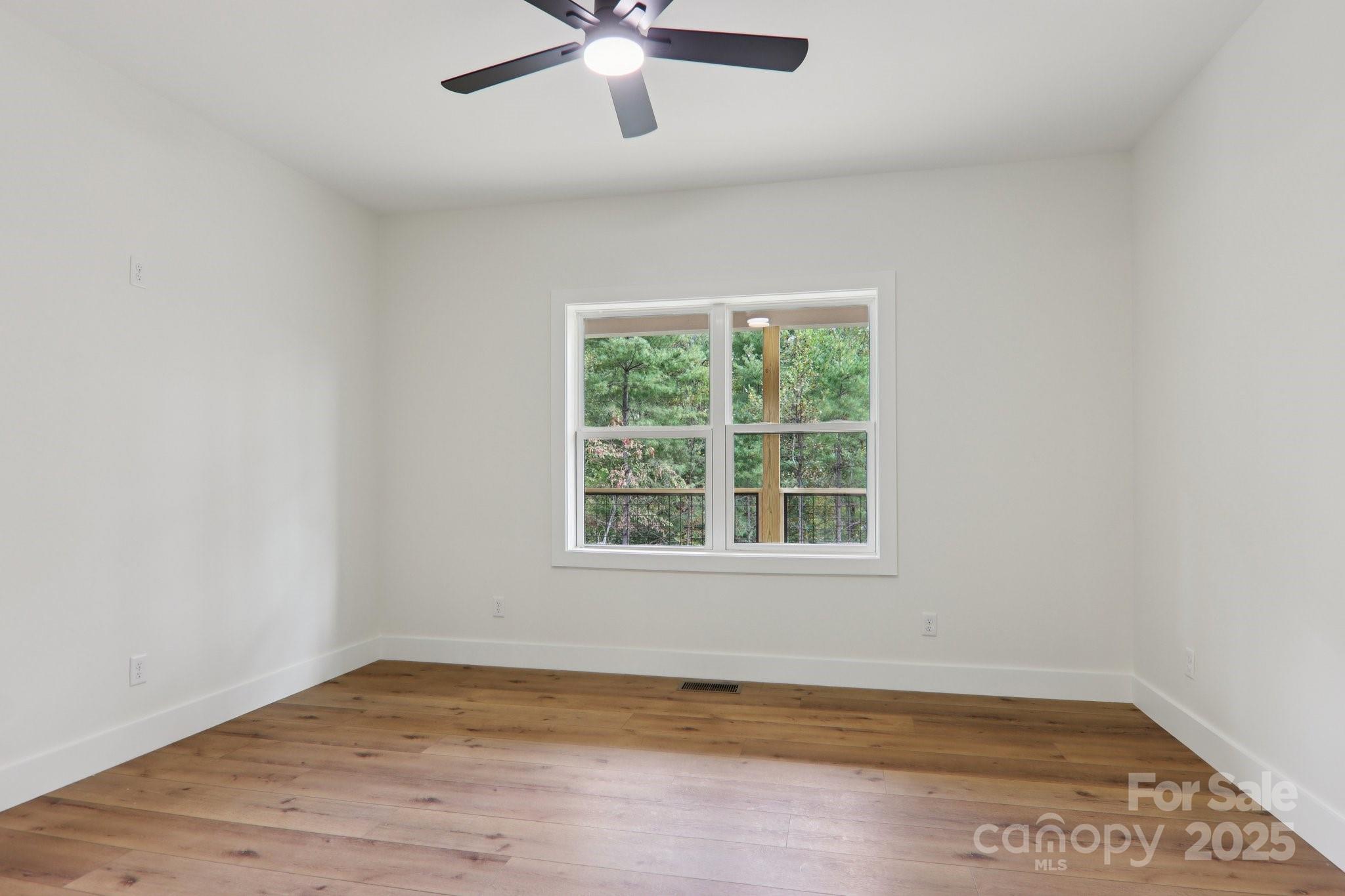 271 Greenstone Lane Property Photo 29