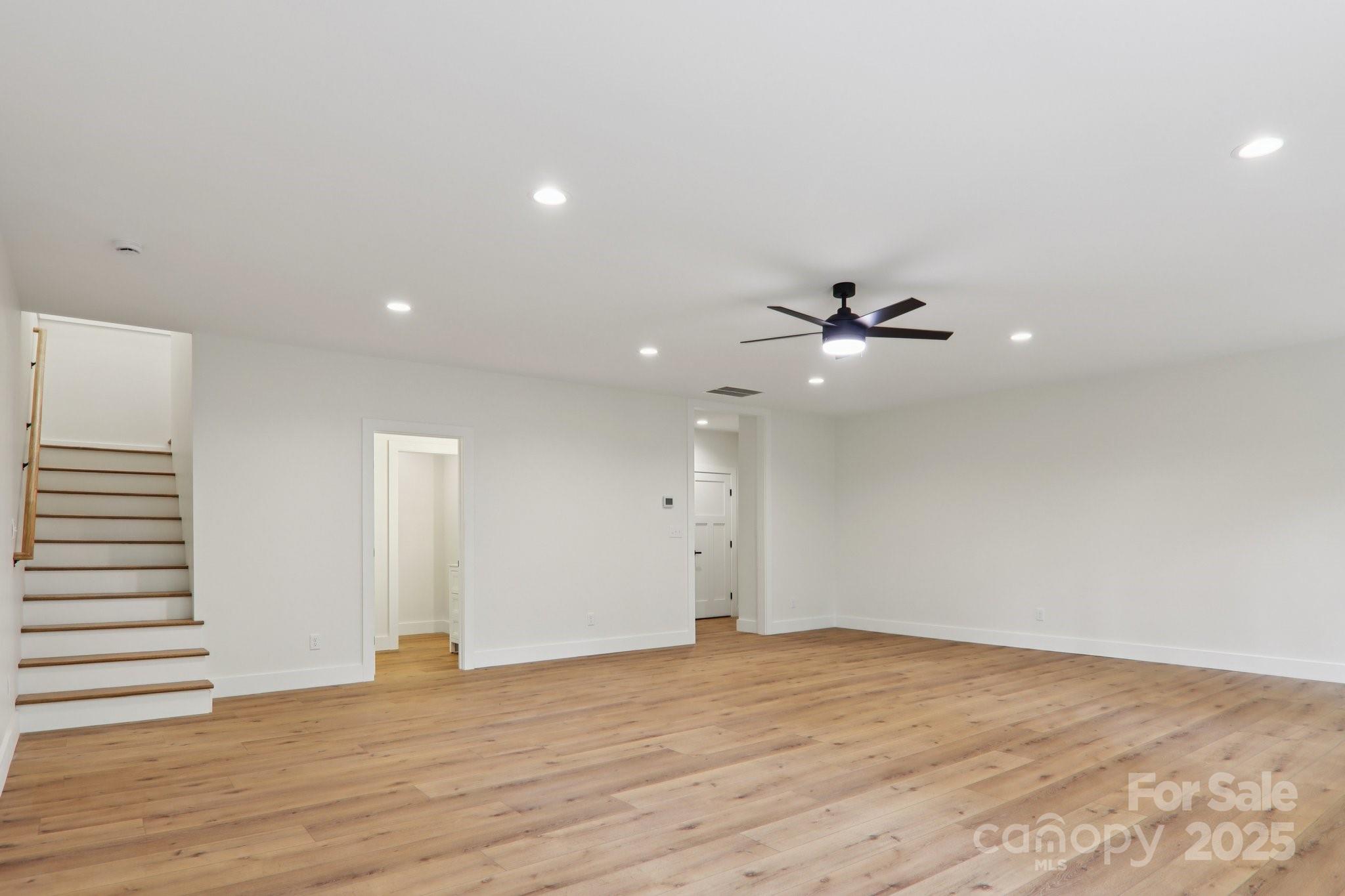 271 Greenstone Lane Property Photo 34