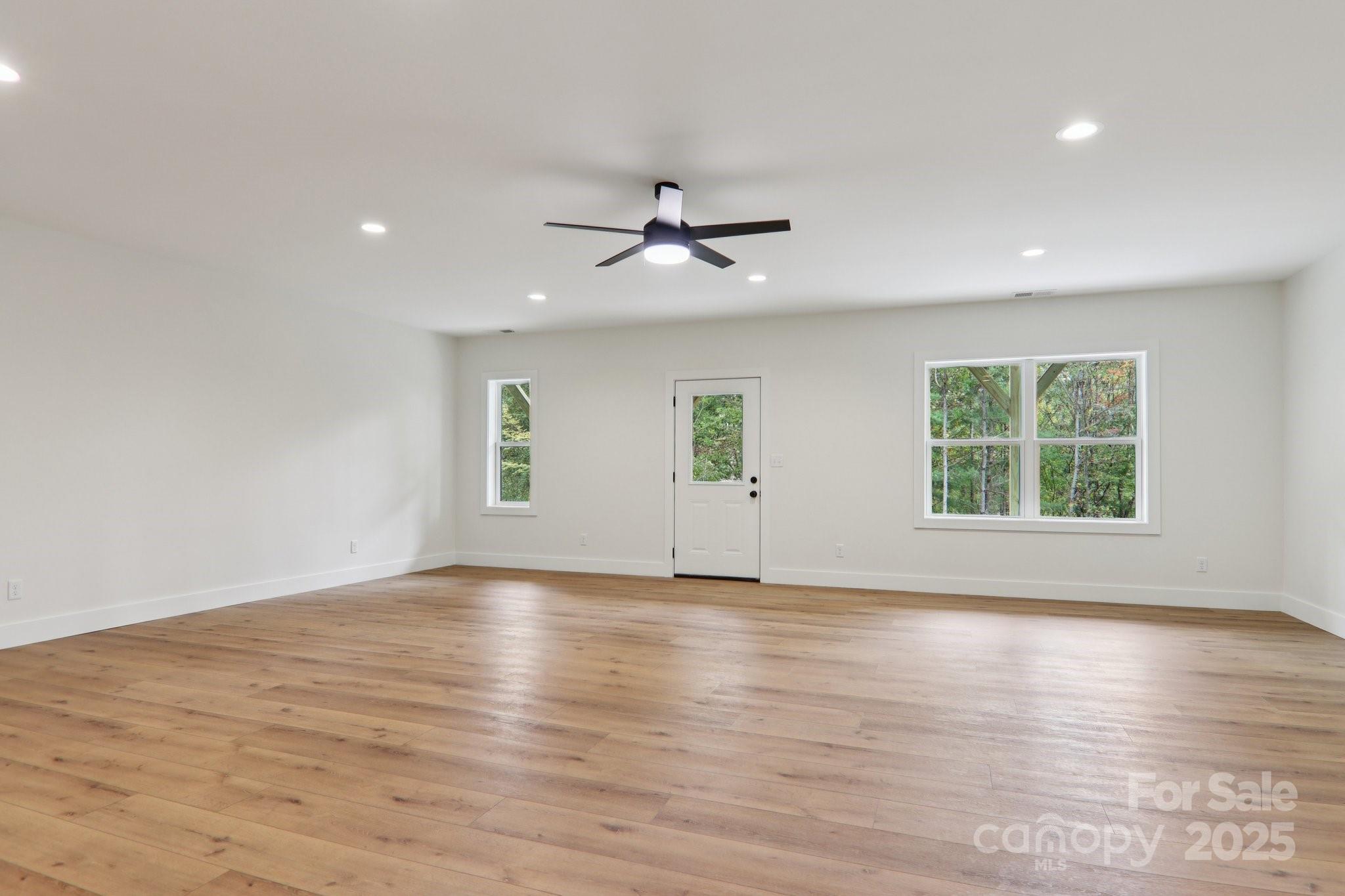 271 Greenstone Lane Property Photo 37
