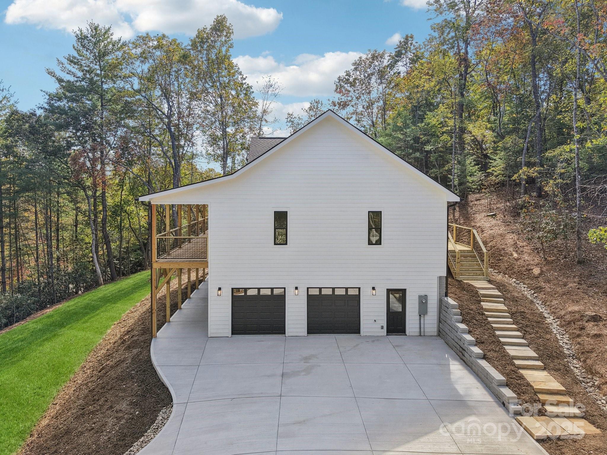 271 Greenstone Lane Property Photo 46