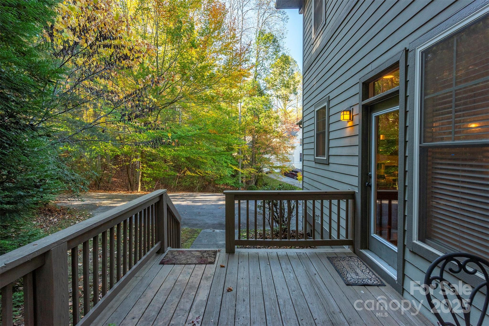 4 Yellow Owl Court Property Photo 6