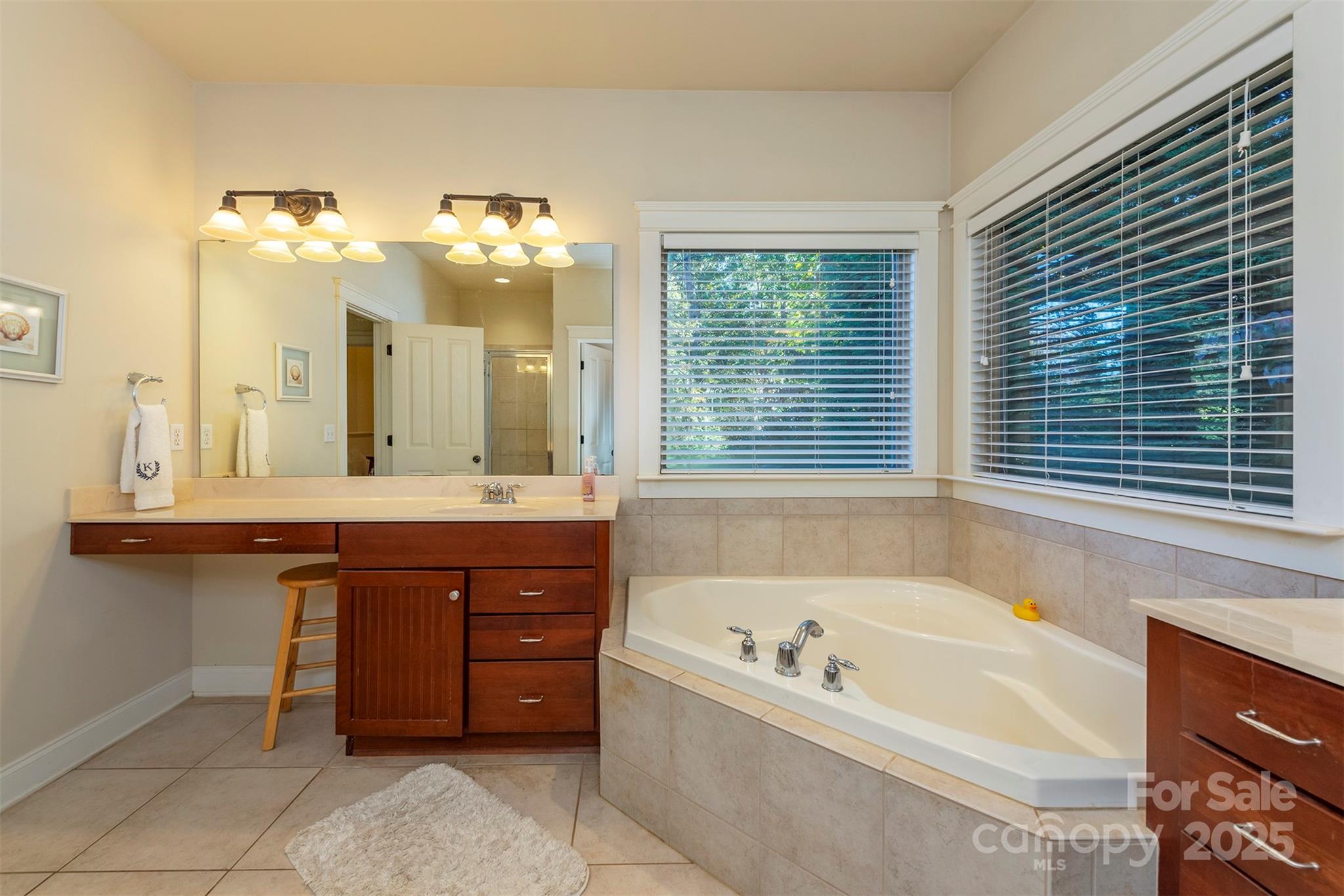 4 Yellow Owl Court Property Photo 27