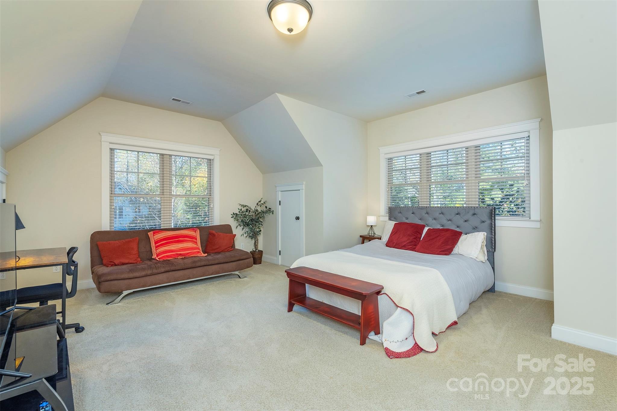 4 Yellow Owl Court Property Photo 35