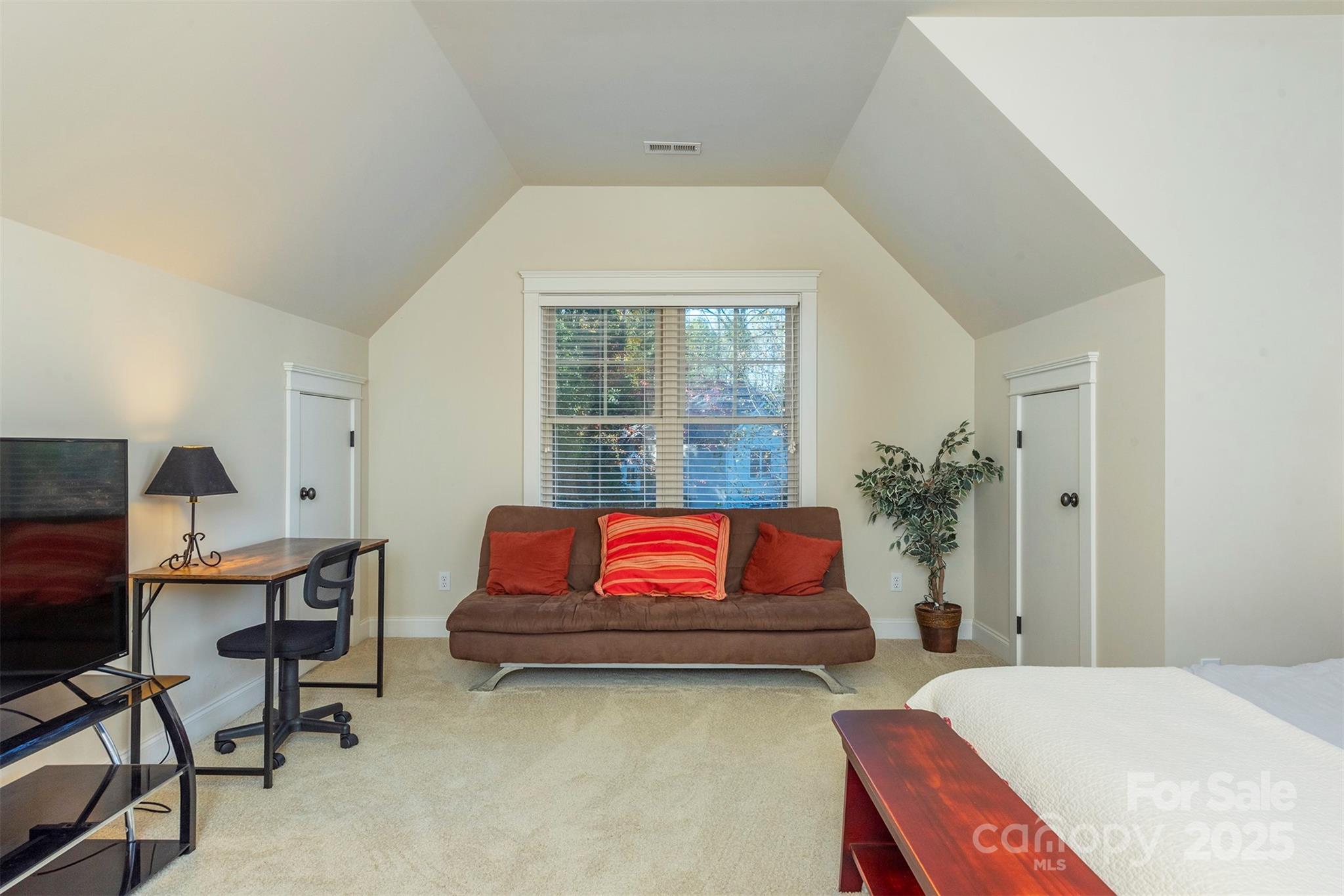4 Yellow Owl Court Property Photo 36