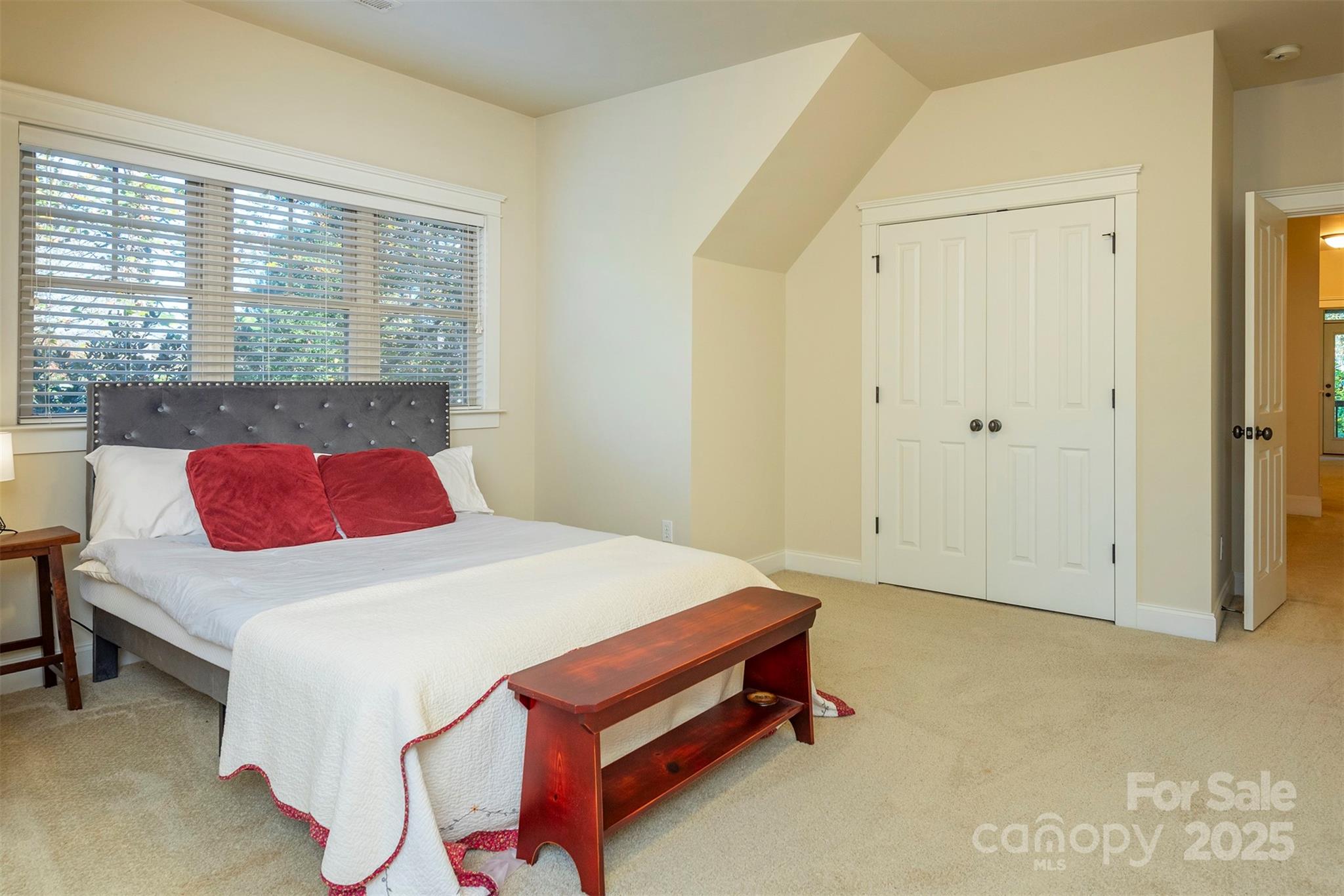 4 Yellow Owl Court Property Photo 37