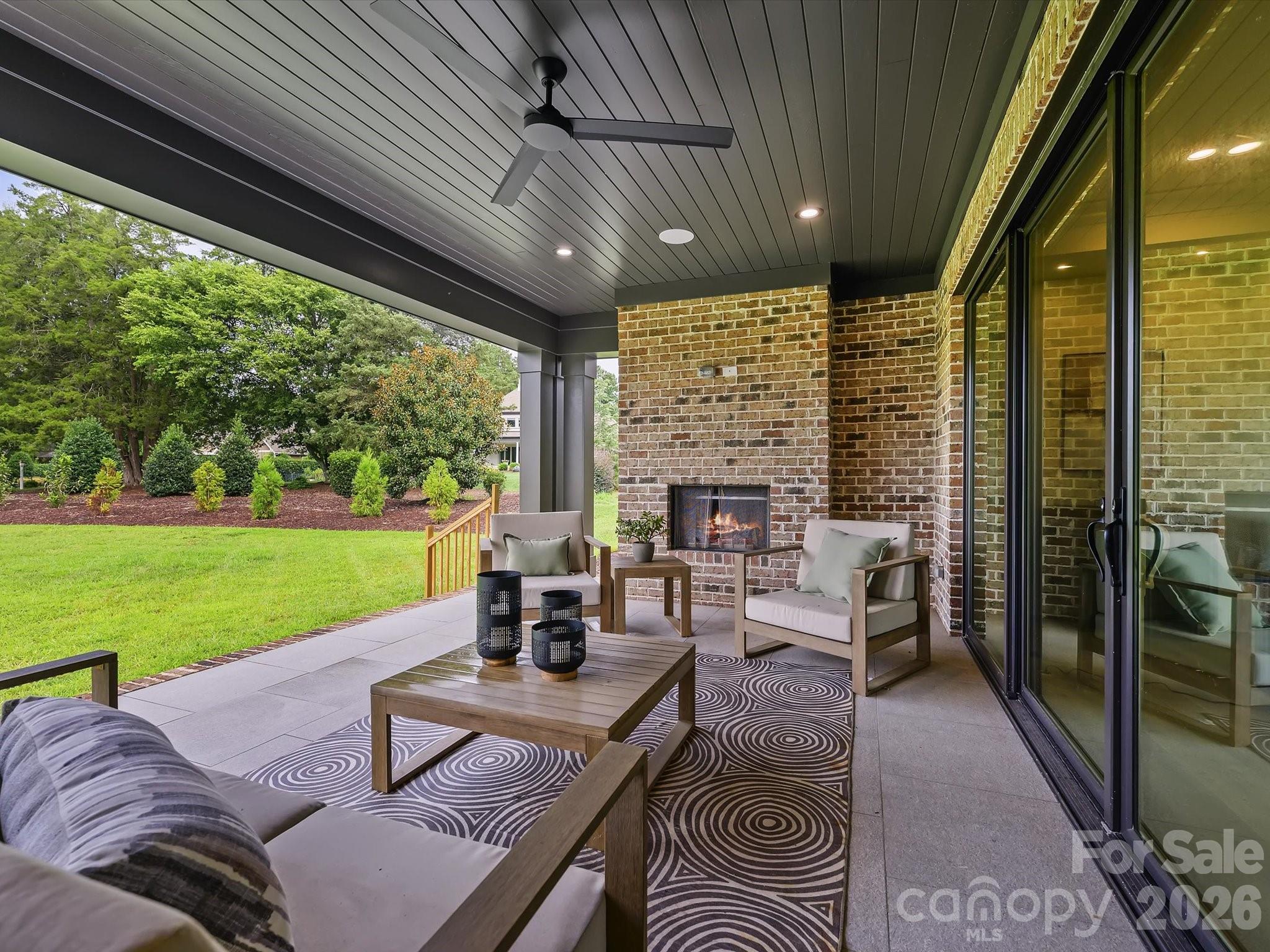 5830 Long Stirrup Lane Property Photo 8