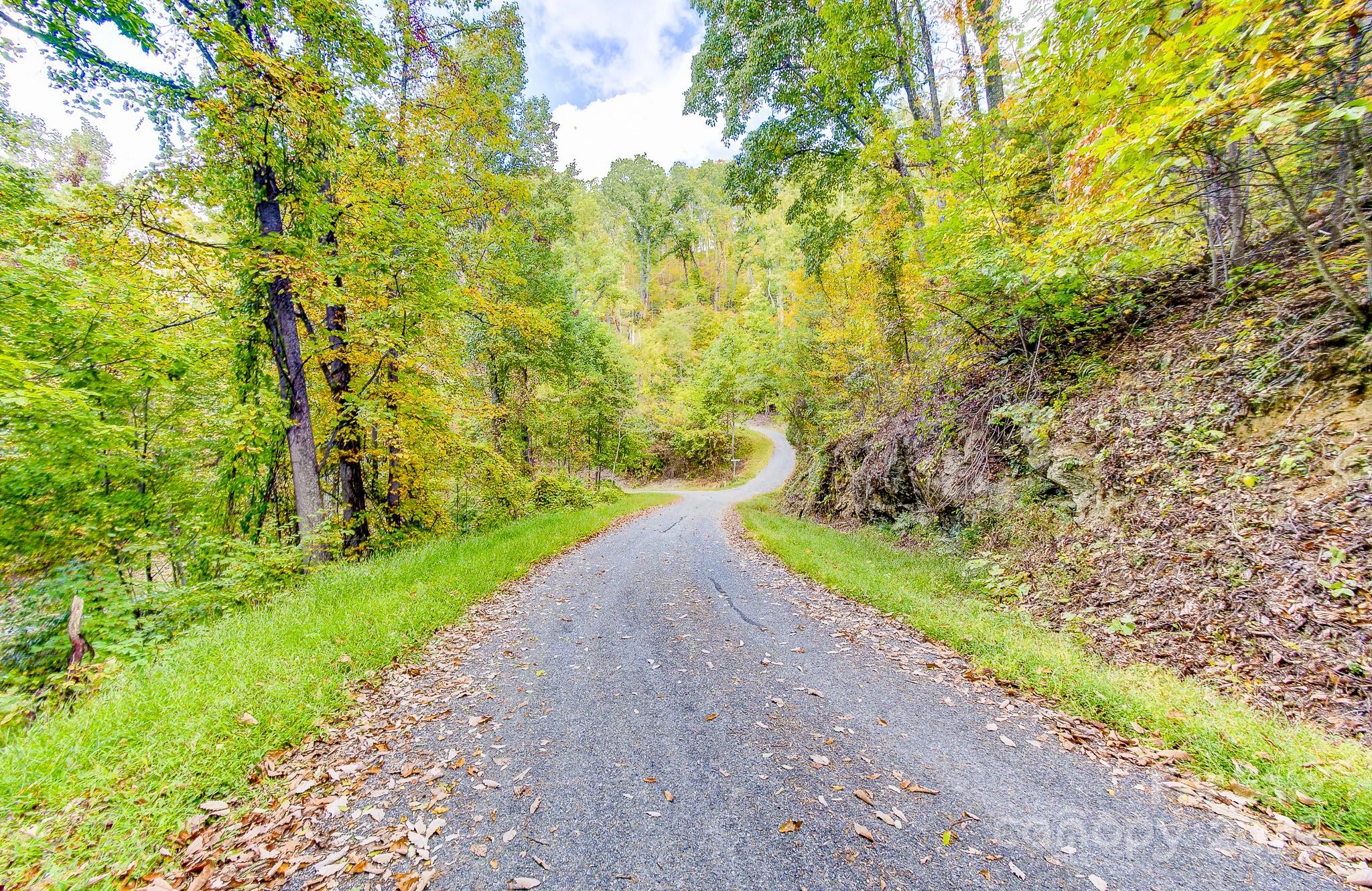 443 Glen Valley Drive Property Photo 8