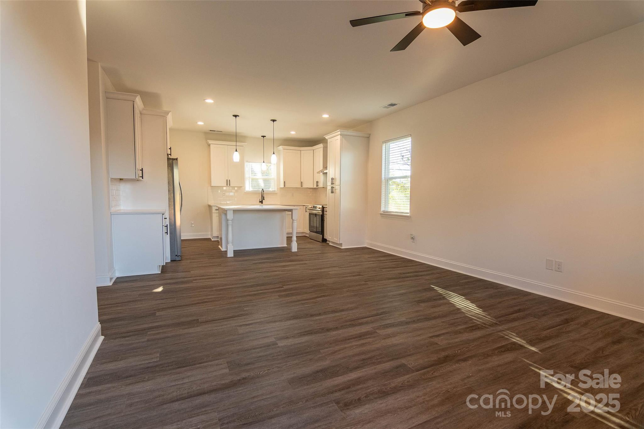 719 Smith Street Property Photo 12