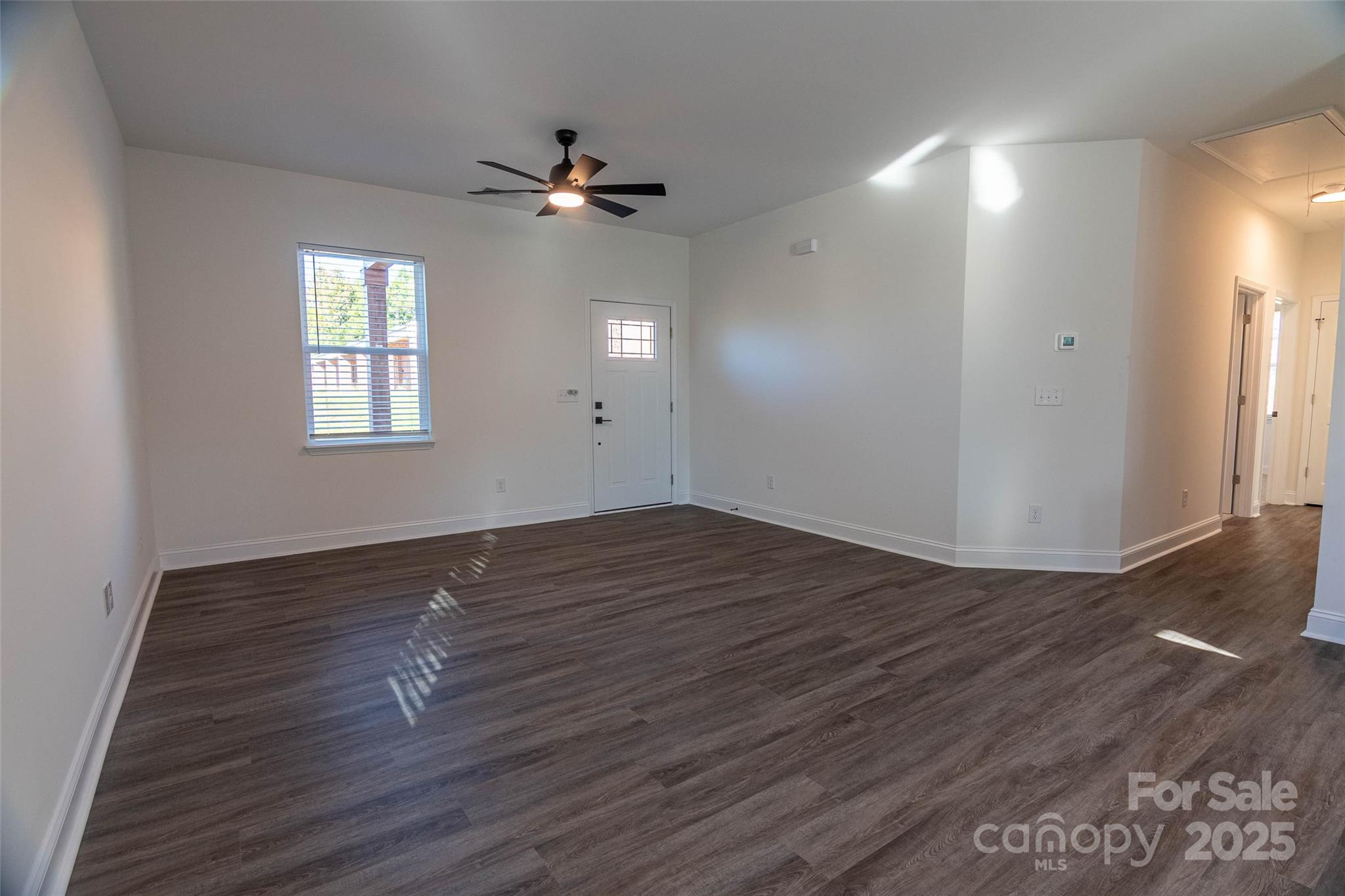719 Smith Street Property Photo 14