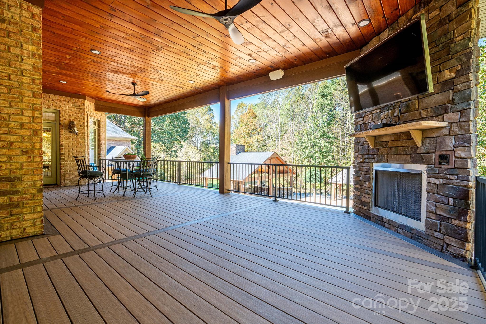 1427 Merrimont Avenue Property Photo 10