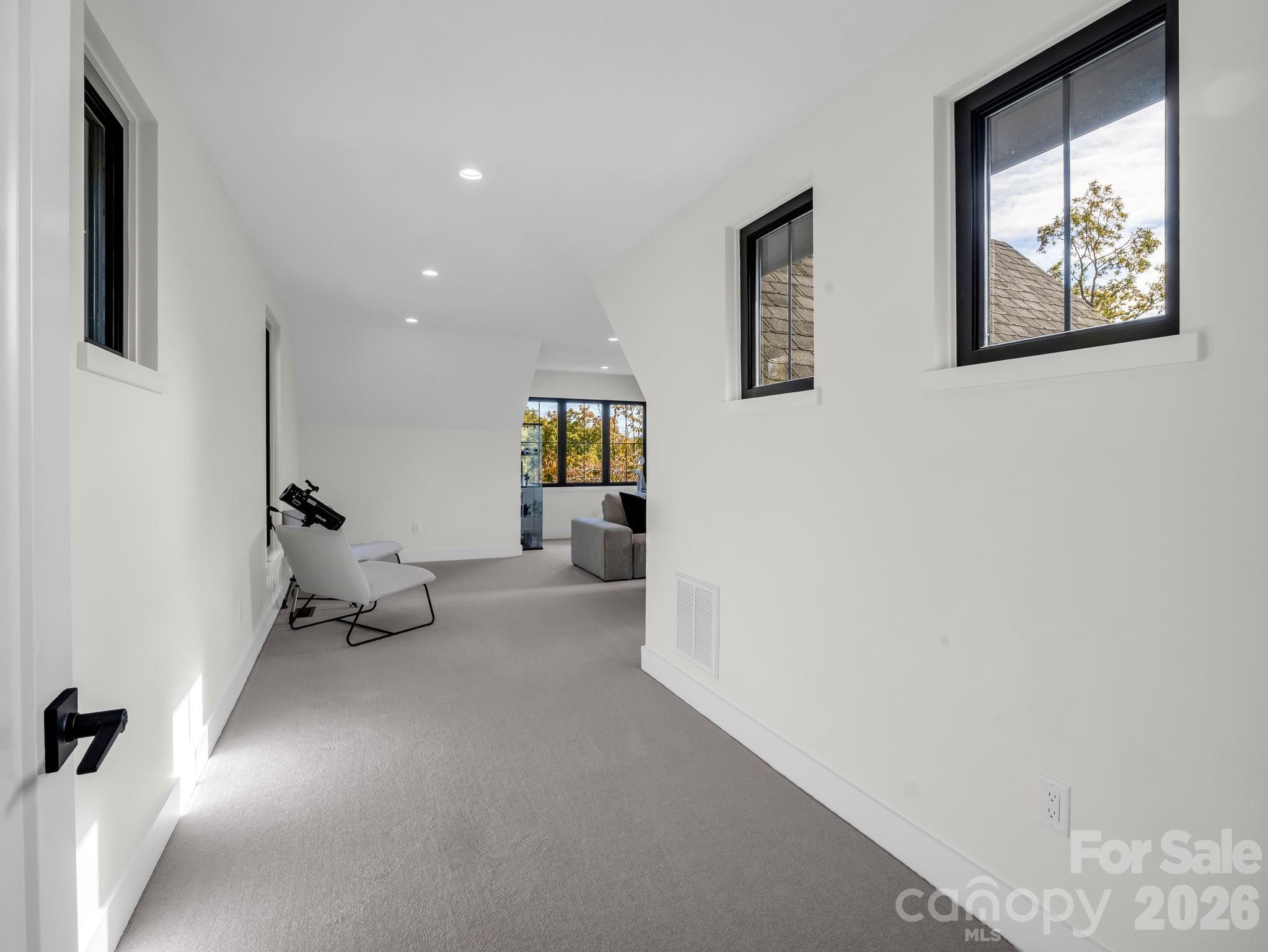 123 Millbrae Loop Property Photo 34