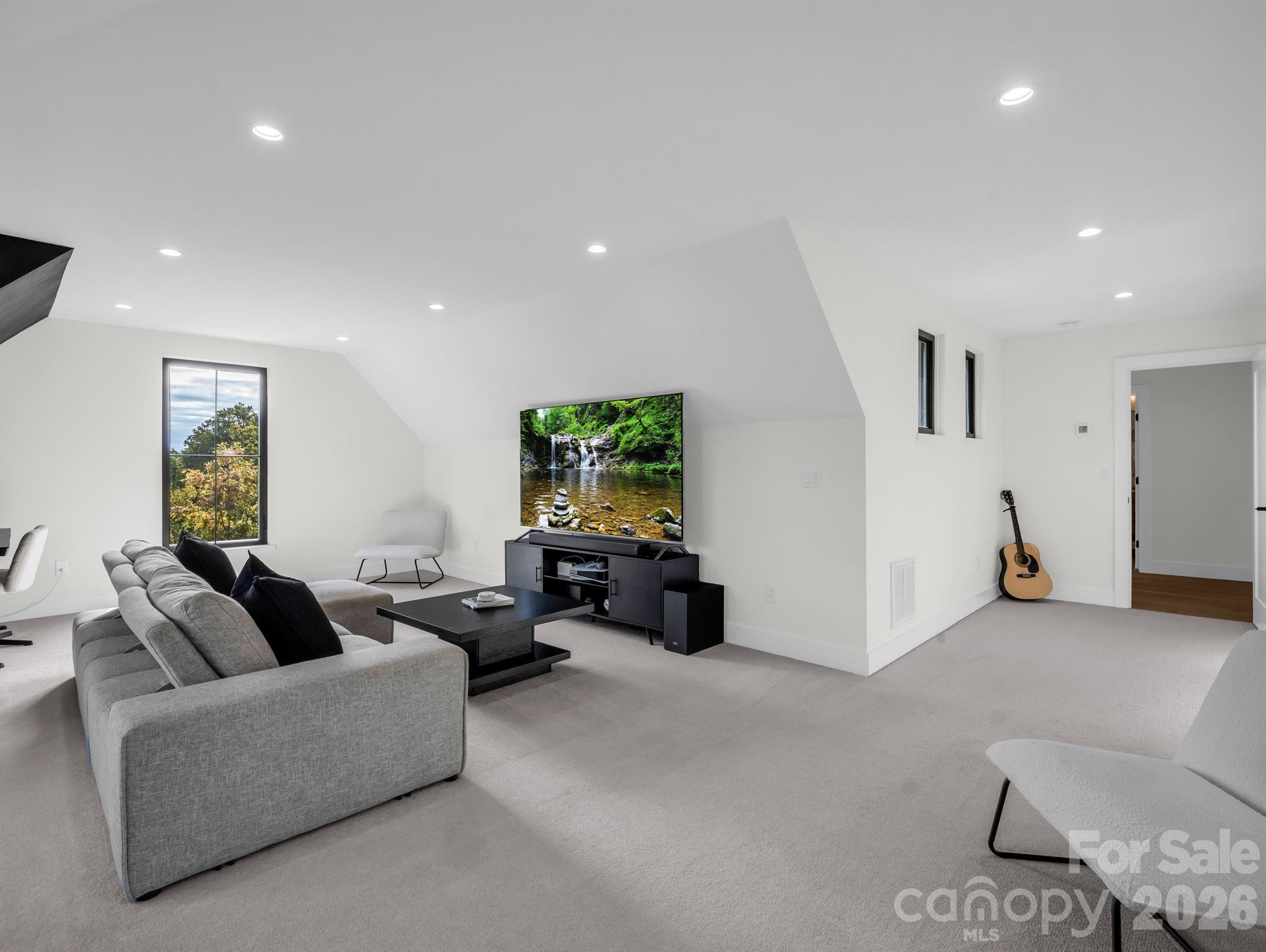 123 Millbrae Loop Property Photo 36