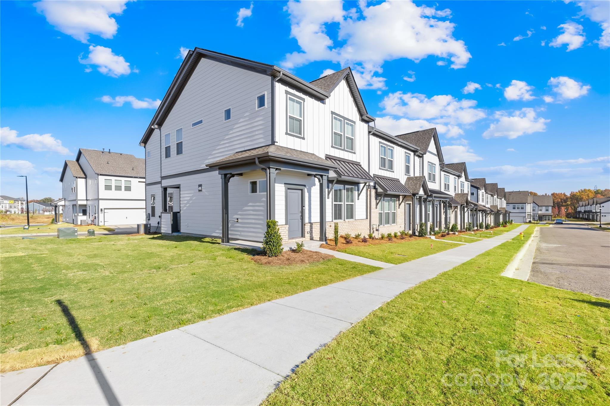 5864 Coulee Lane Property Photo 3