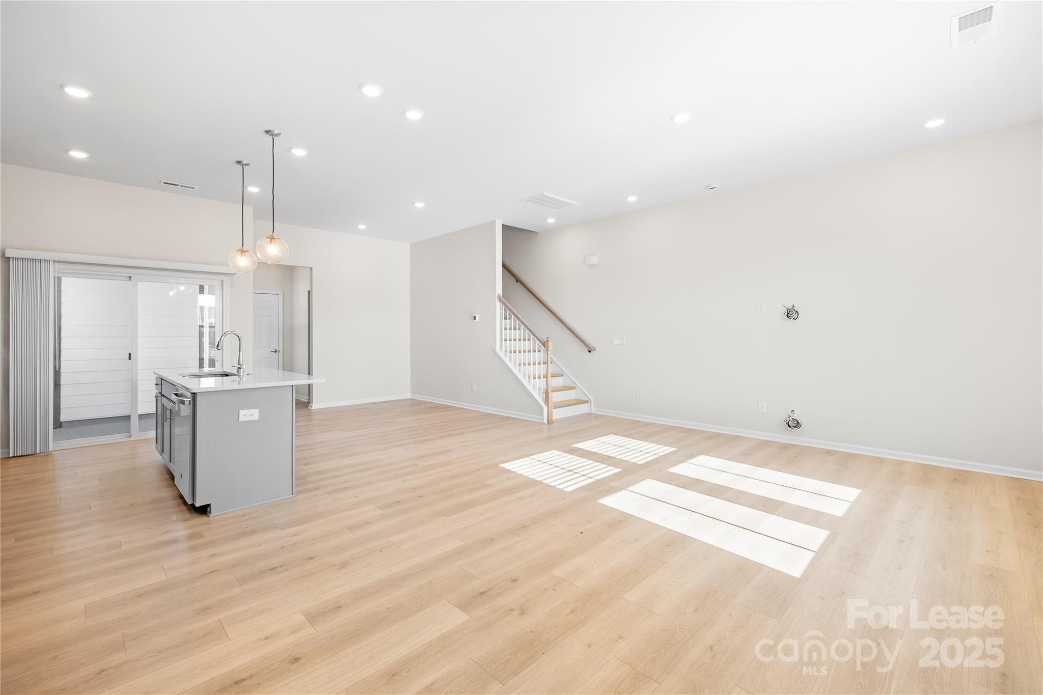 5864 Coulee Lane Property Photo 4