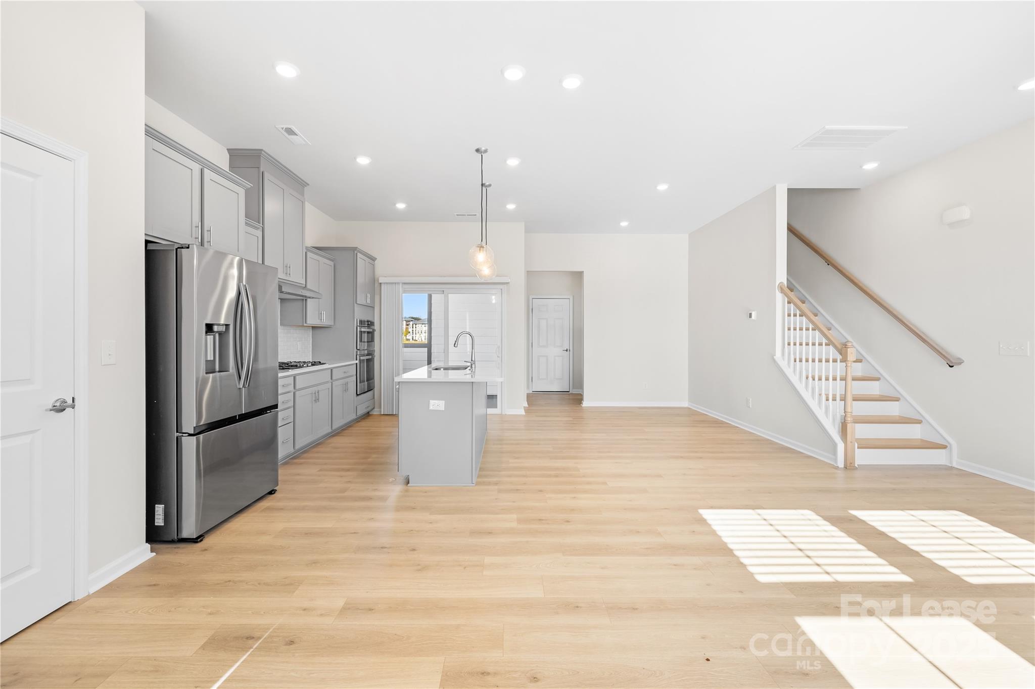 5864 Coulee Lane Property Photo 5