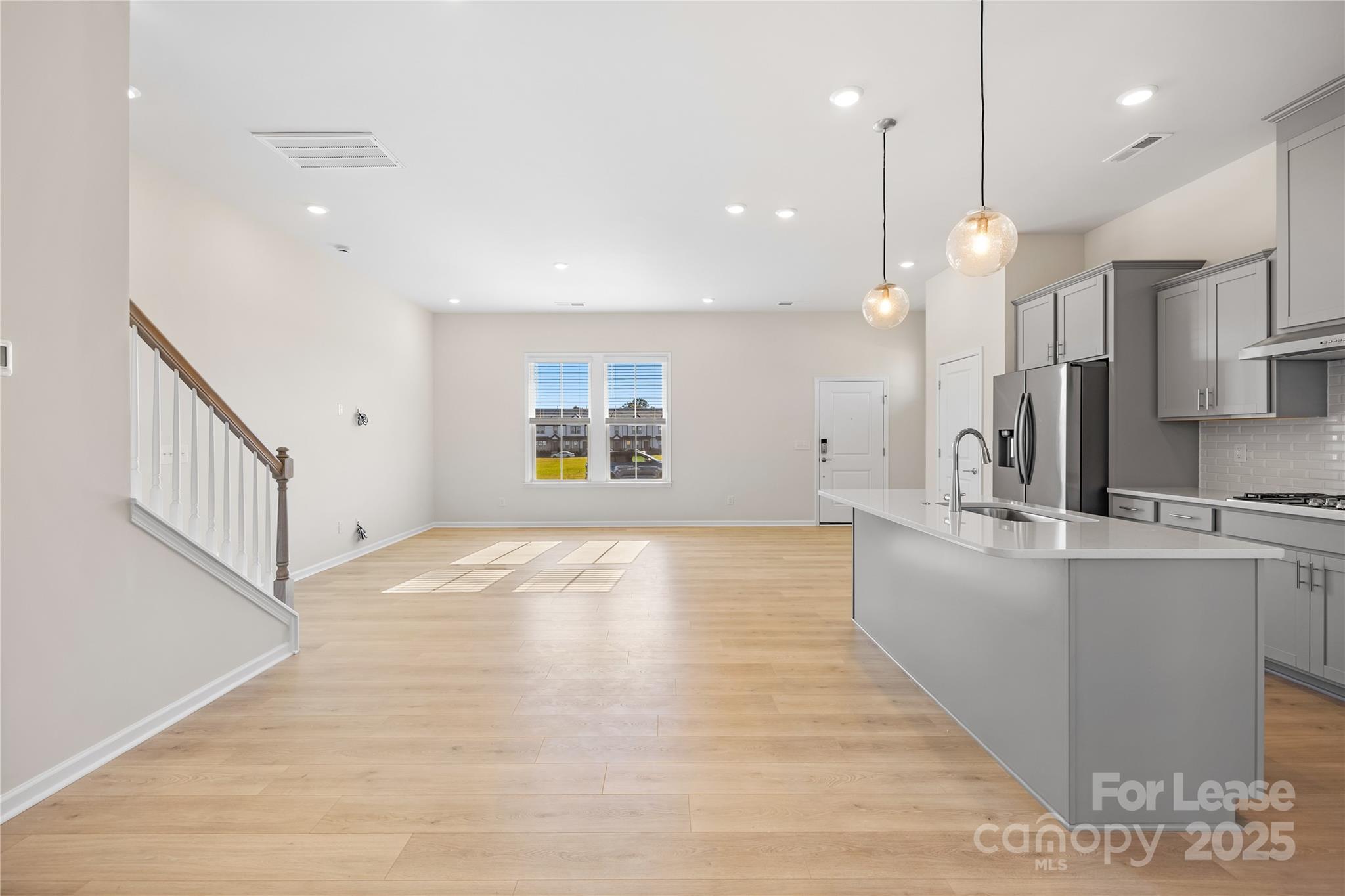 5864 Coulee Lane Property Photo 6