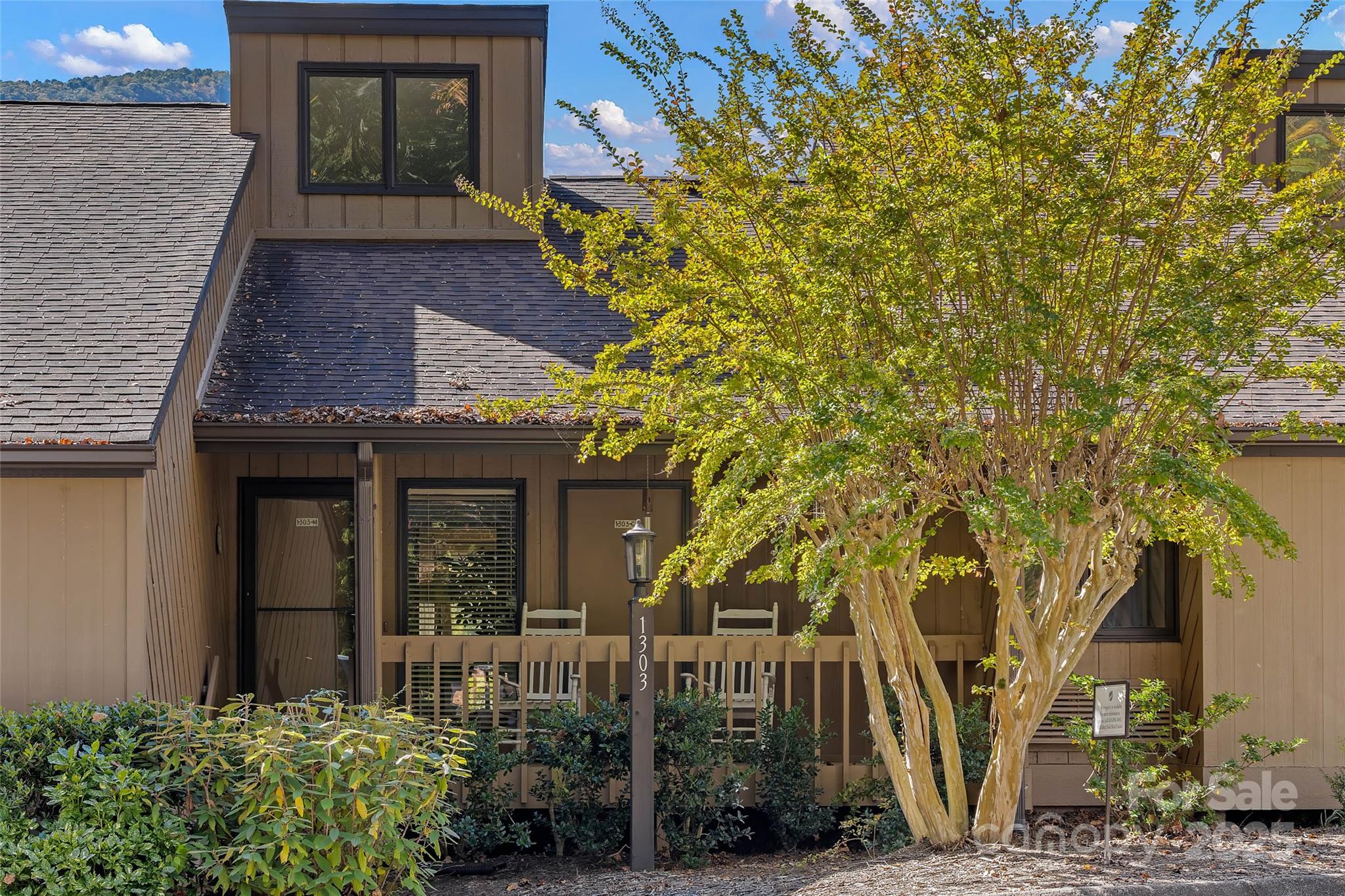 156 S West Lake Drive 1303 Property Photo 1