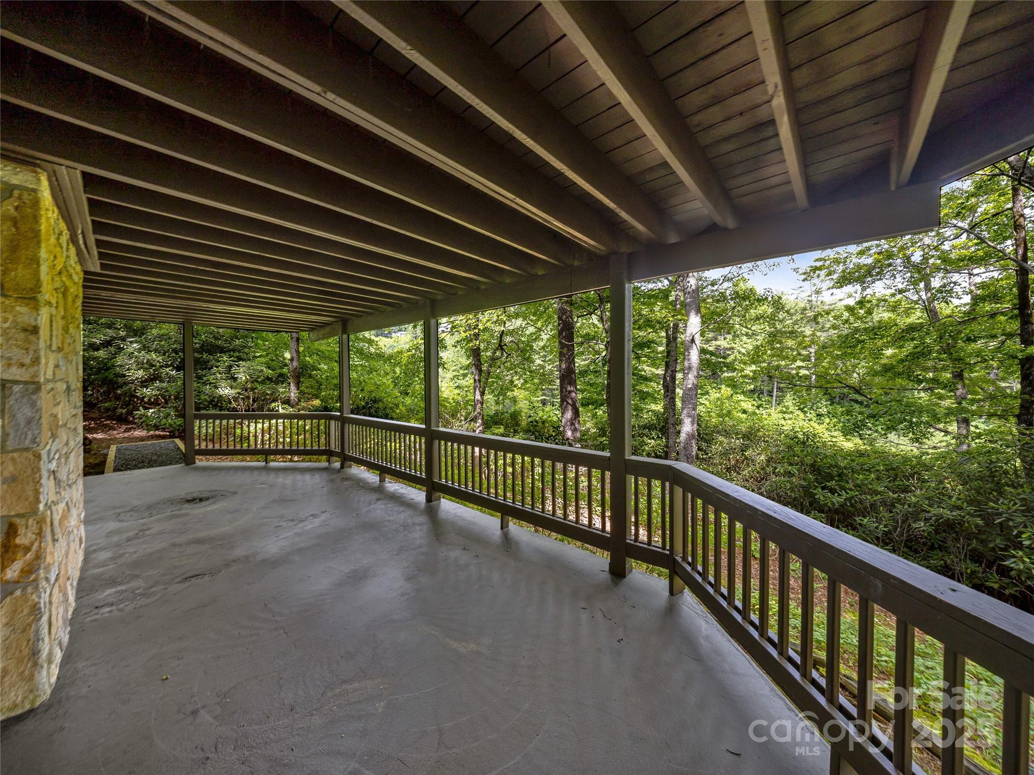 412 Cherokee Trace Property Photo 28