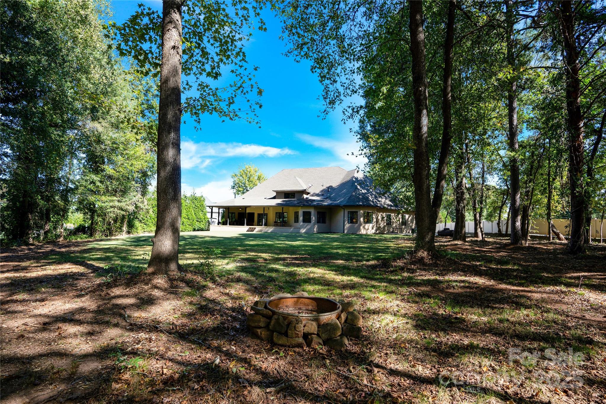 148 Castle Drive Property Photo 5