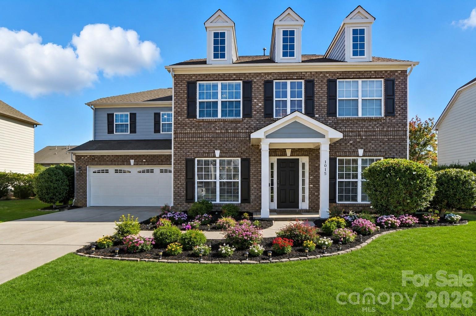 1015 Loudoun Road Property Photo 1