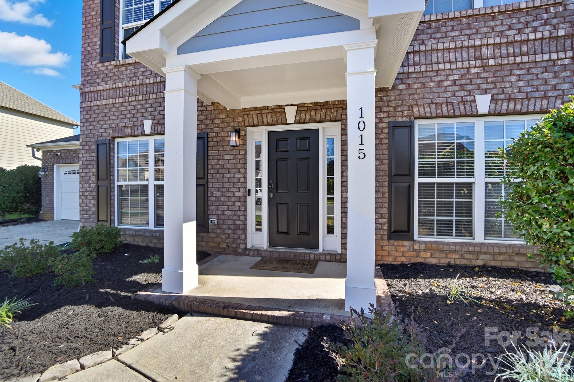 1015 Loudoun Road Property Photo 3