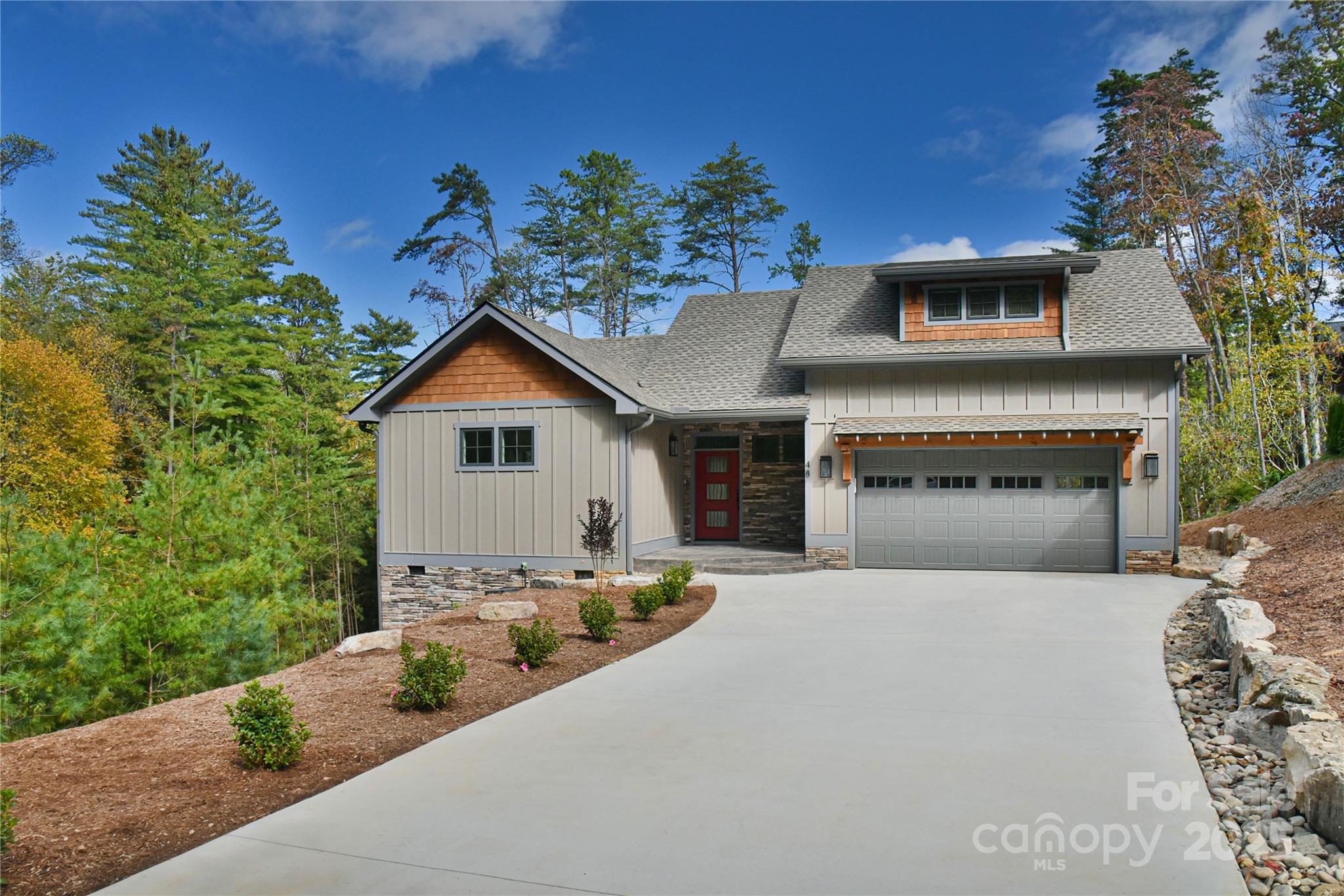 48 Crossings Circle Property Photo 1
