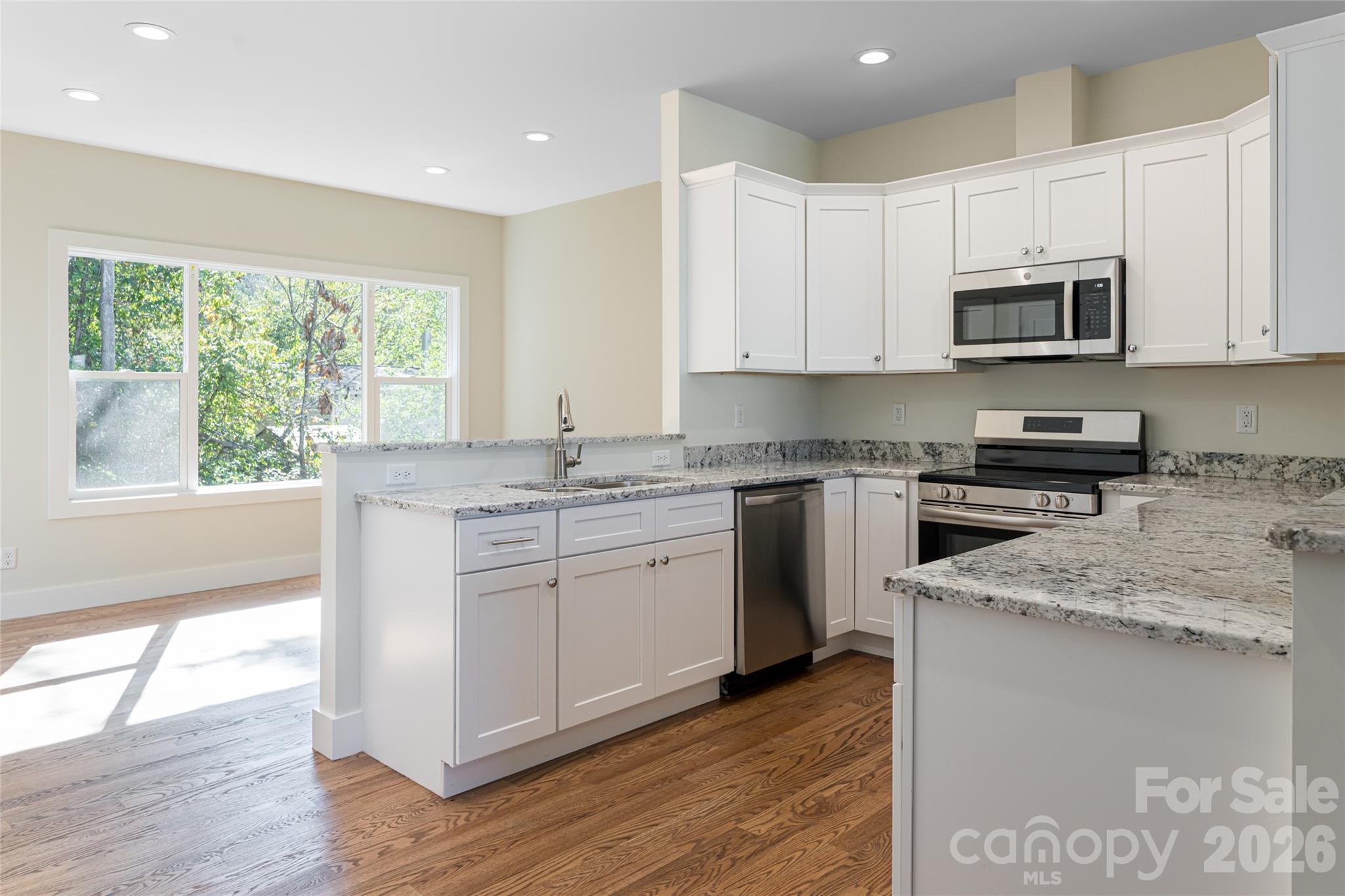 65 Greenwood Fields Drive Property Photo 13