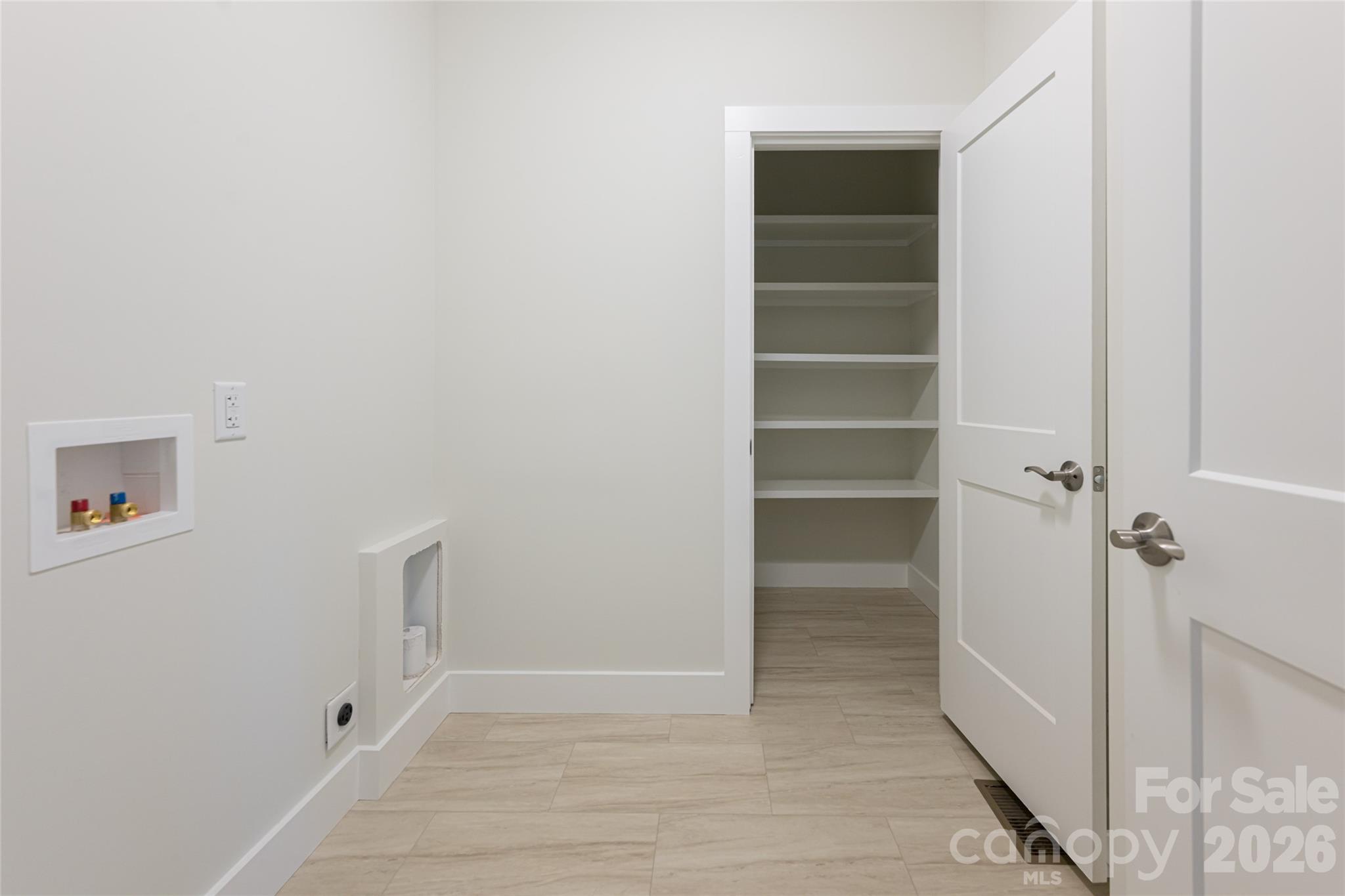 65 Greenwood Fields Drive Property Photo 22