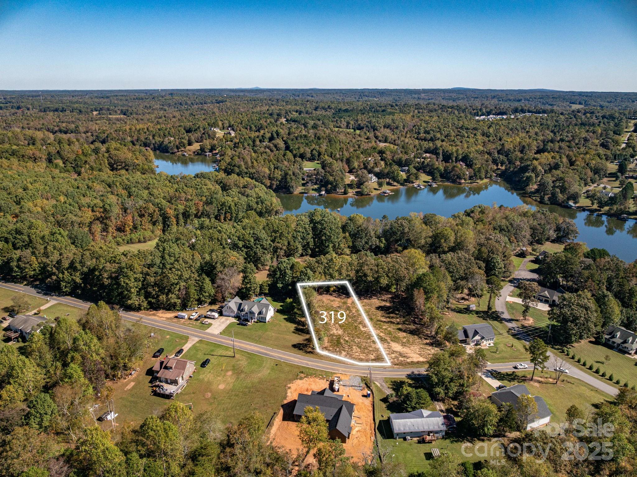 000 Harbor View Drive 2 Property Photo 4