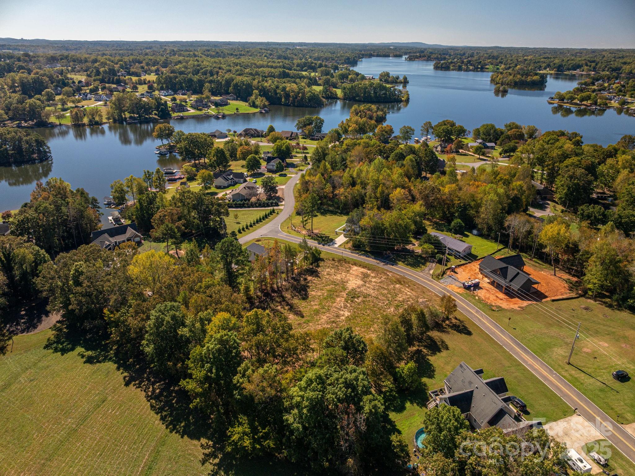 000 Harbor View Drive 2 Property Photo 7