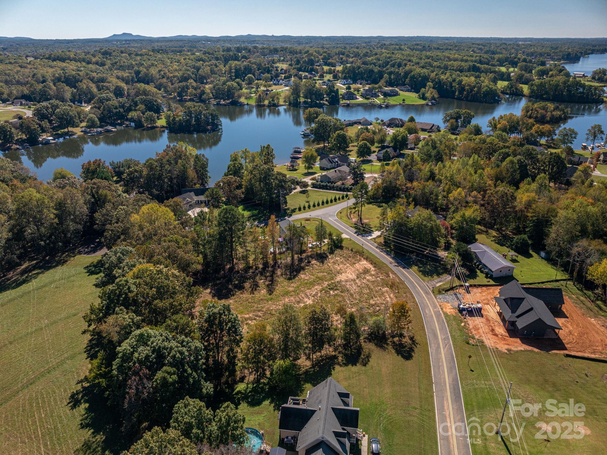 000 Harbor View Drive 2 Property Photo 8