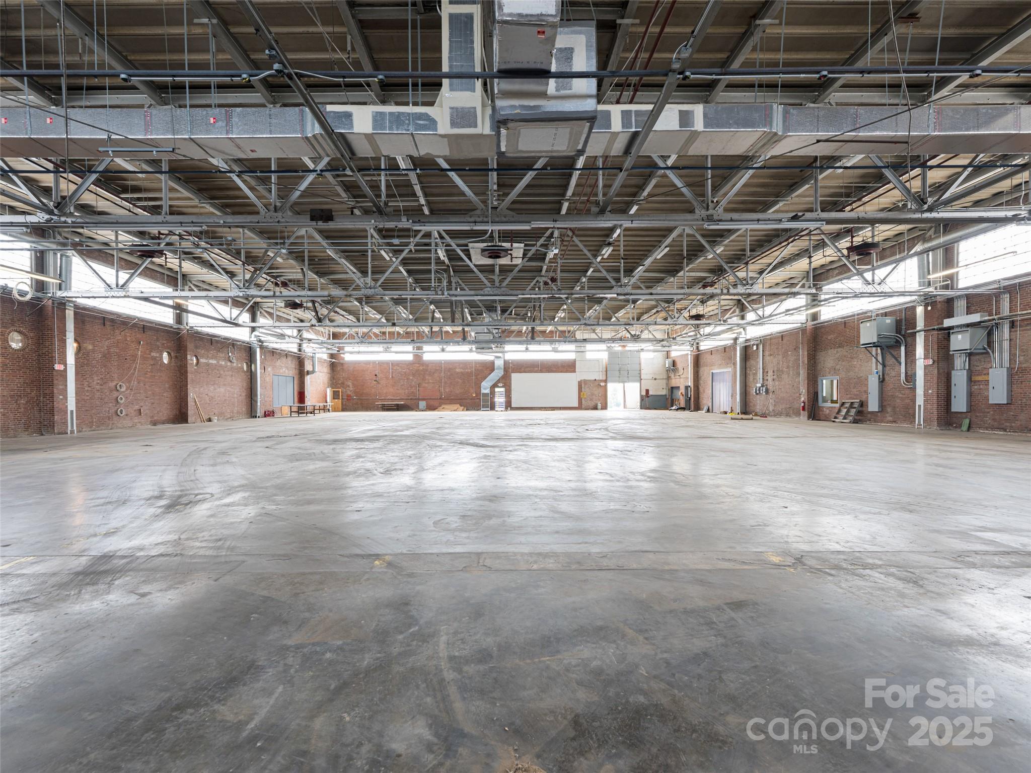 701 Oriole Drive Property Photo 8