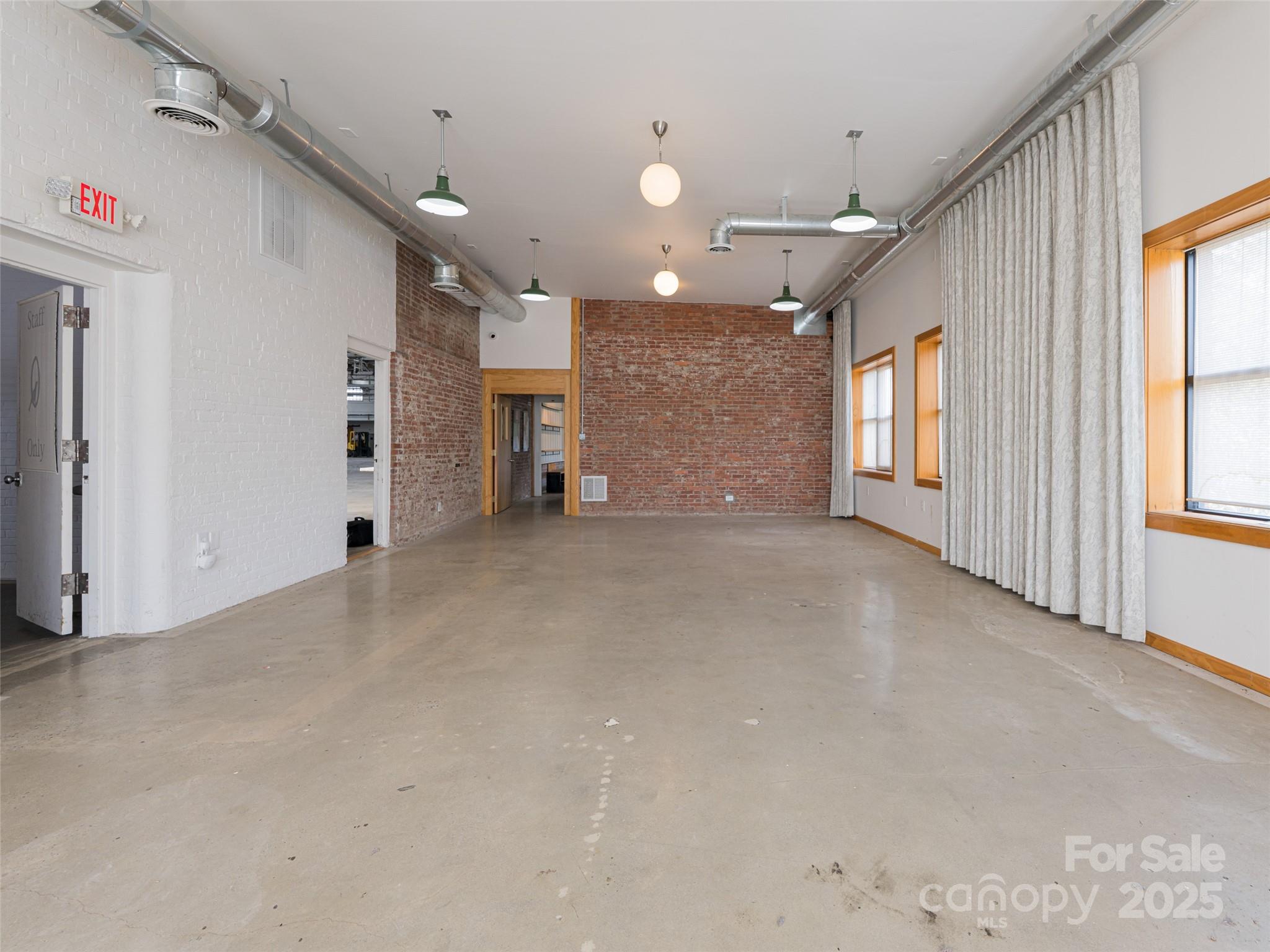 701 Oriole Drive Property Photo 13