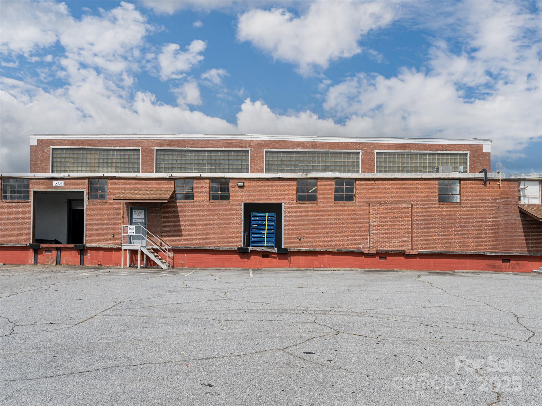 701 Oriole Drive Property Photo 40