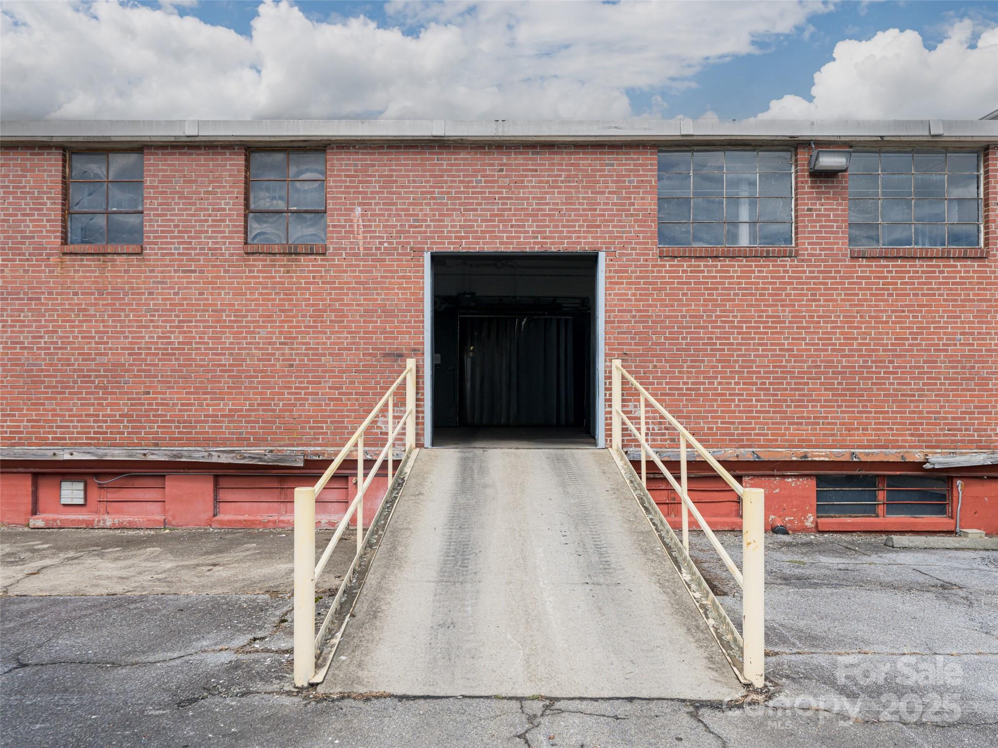 701 Oriole Drive Property Photo 42