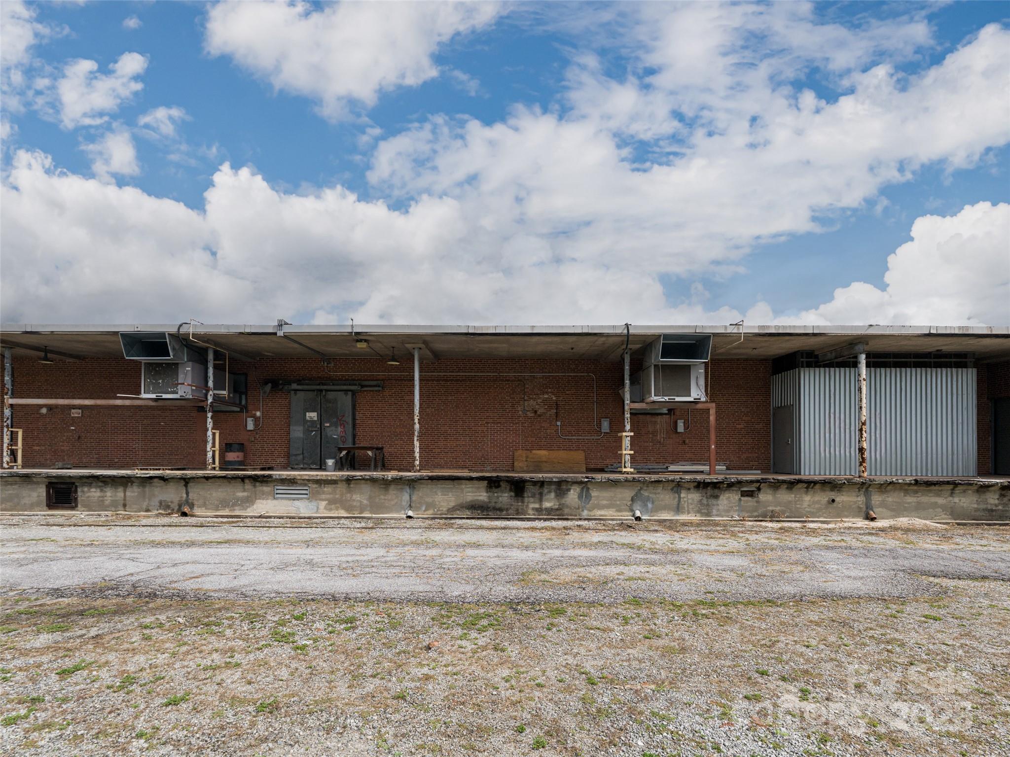 701 Oriole Drive Property Photo 44