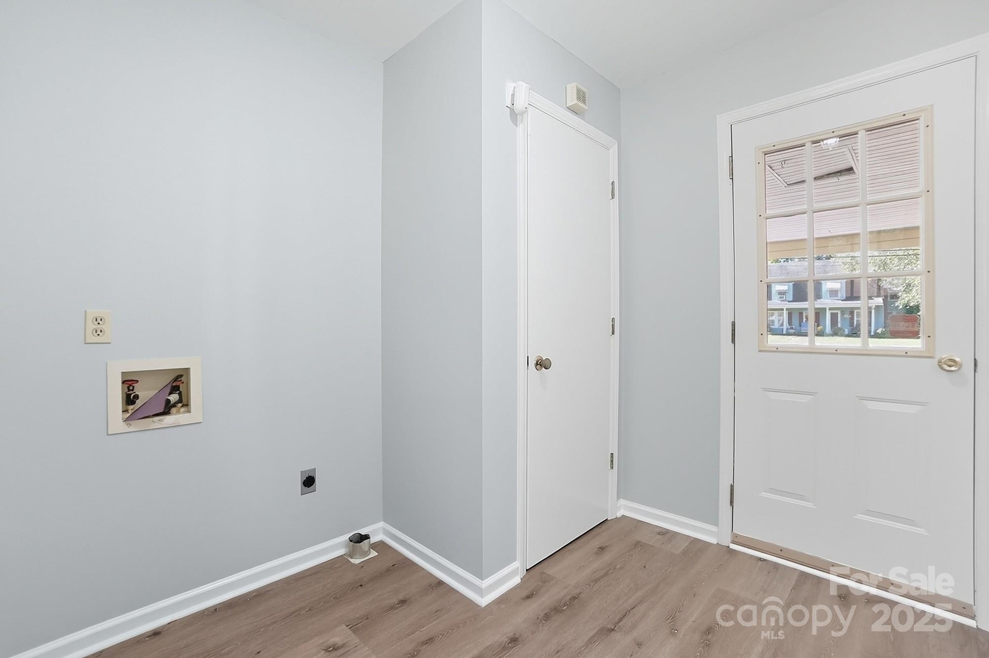 3230 W Innes Street Property Photo 22
