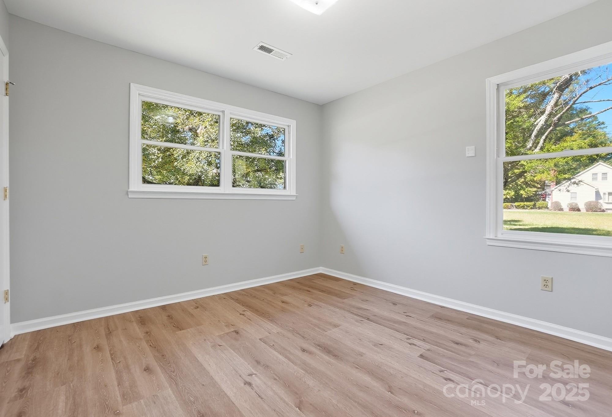 3230 W Innes Street Property Photo 29