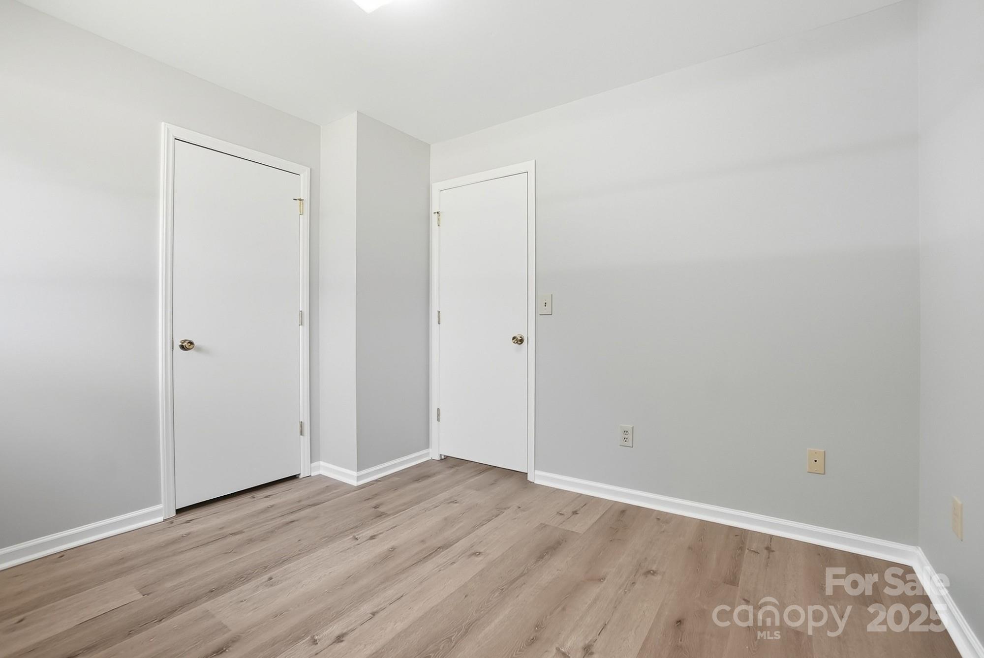 3230 W Innes Street Property Photo 35