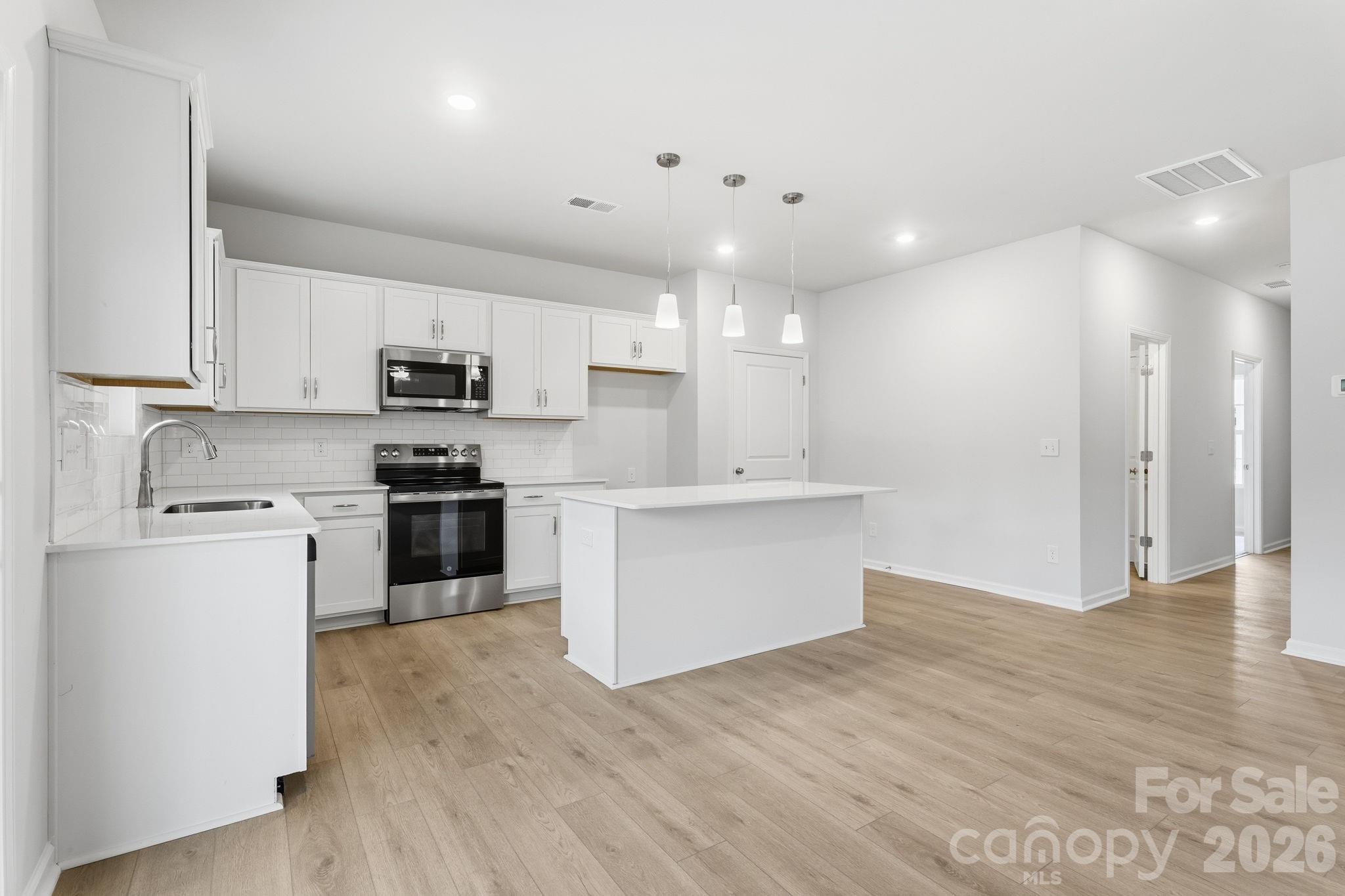 1694 Piper Creek Avenue 4 Property Photo 6