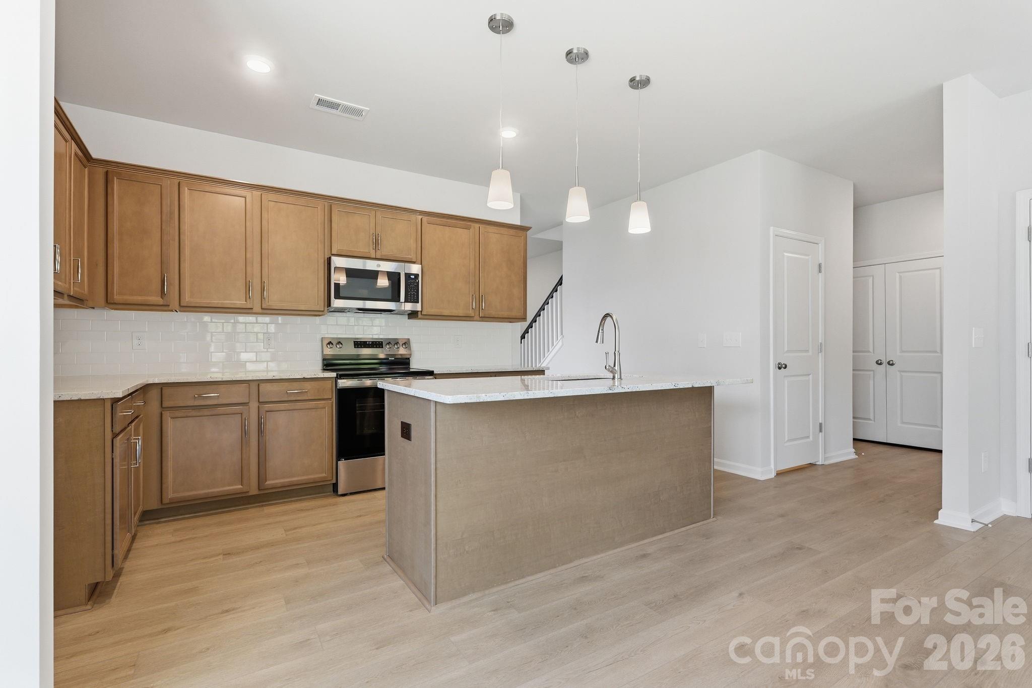 1668 Piper Creek Avenue 6 Property Photo 6