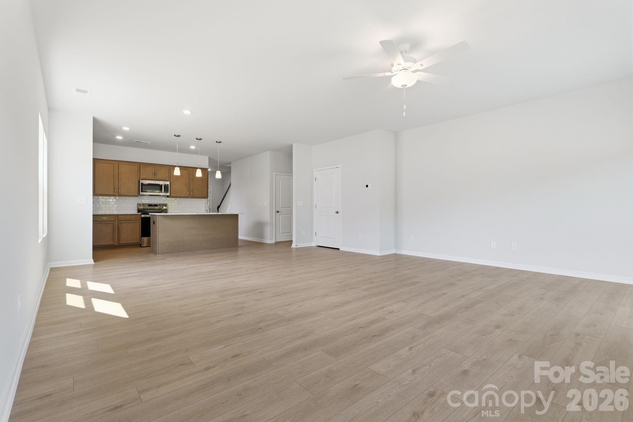 1668 Piper Creek Avenue 6 Property Photo 11