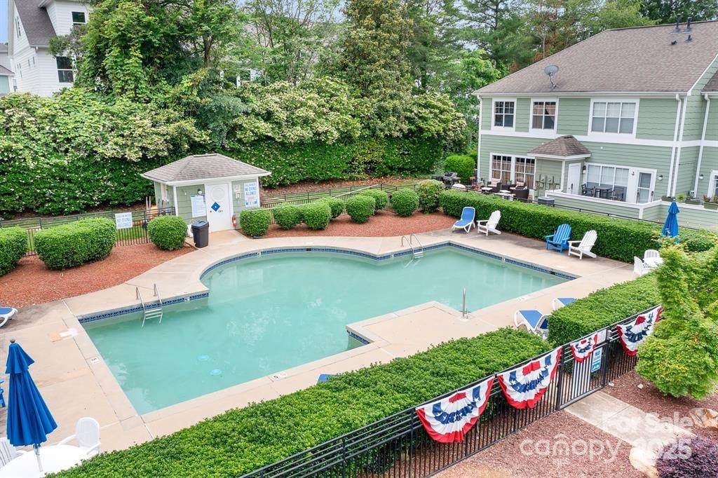 17450 Tuscany Lane Property Photo 20