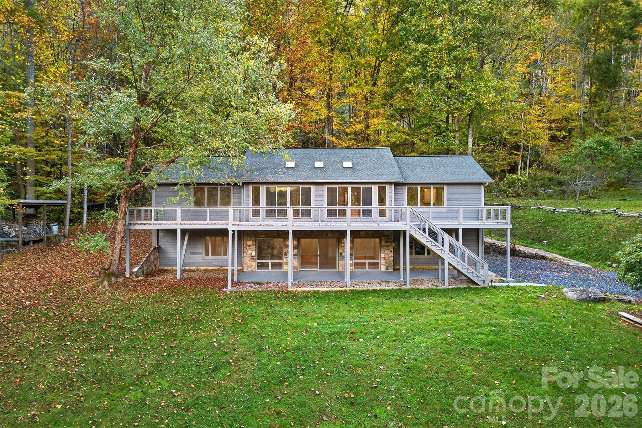 575 Croft Way Property Photo 7