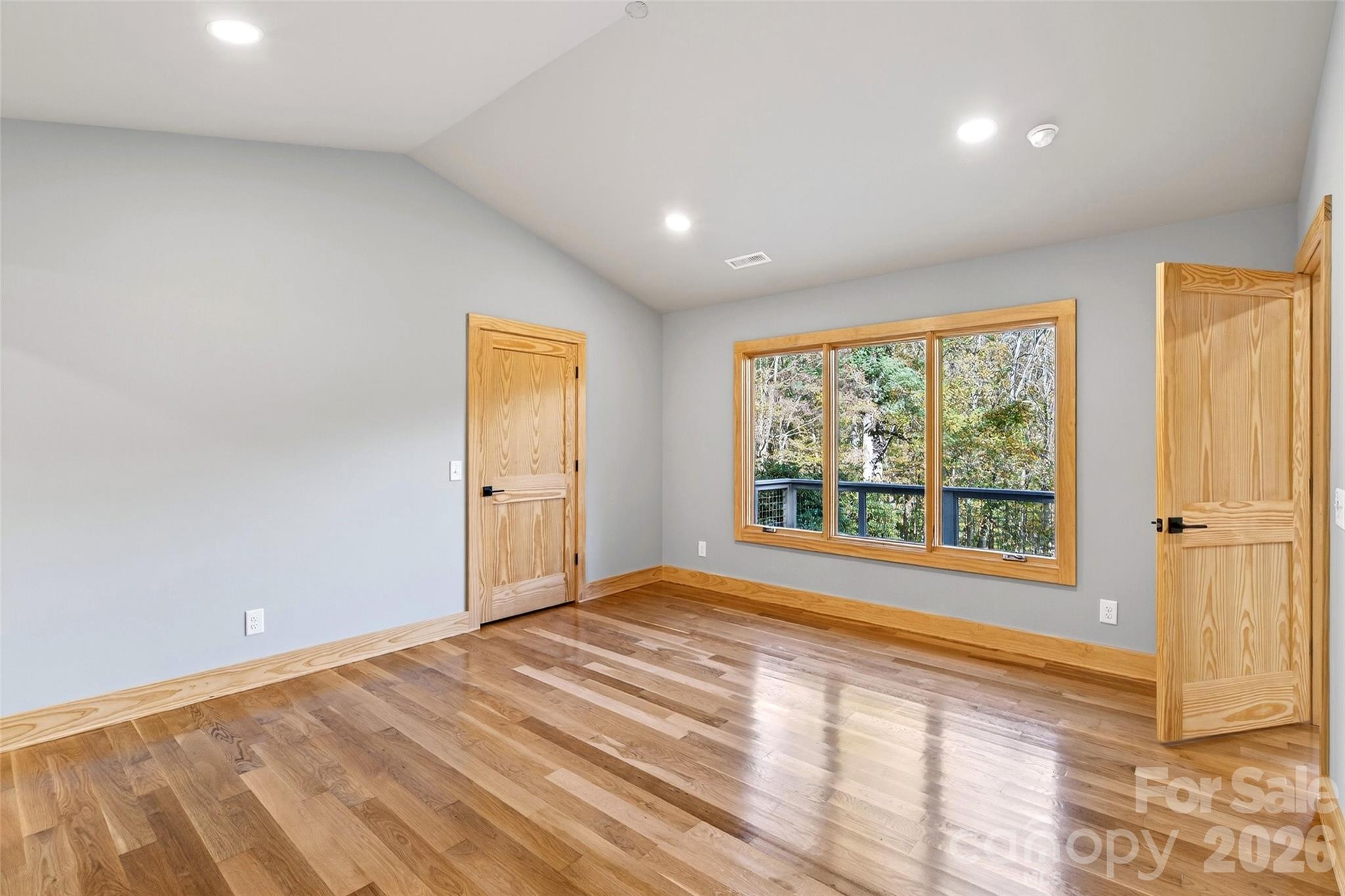 575 Croft Way Property Photo 13