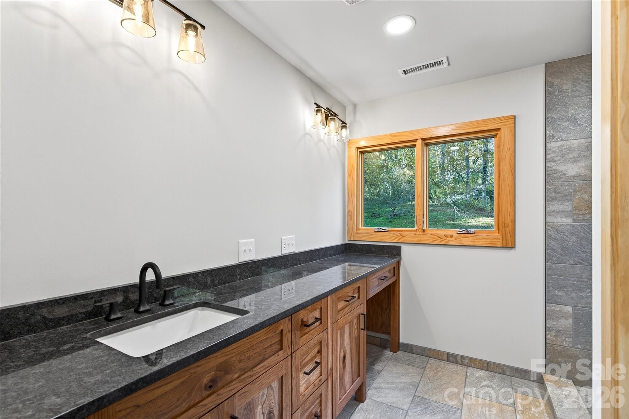 575 Croft Way Property Photo 15