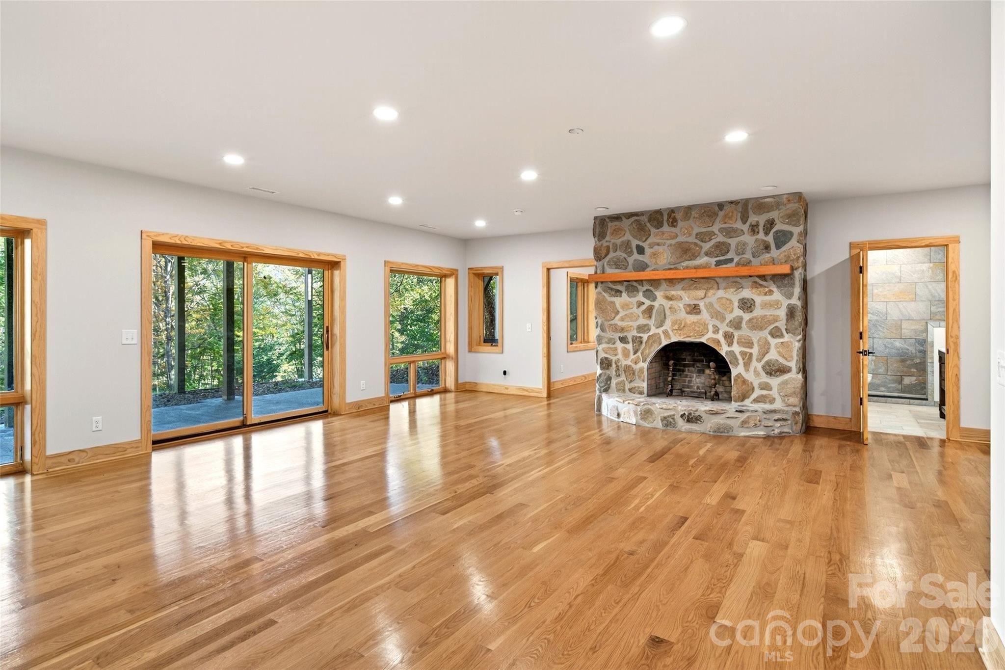 575 Croft Way Property Photo 26