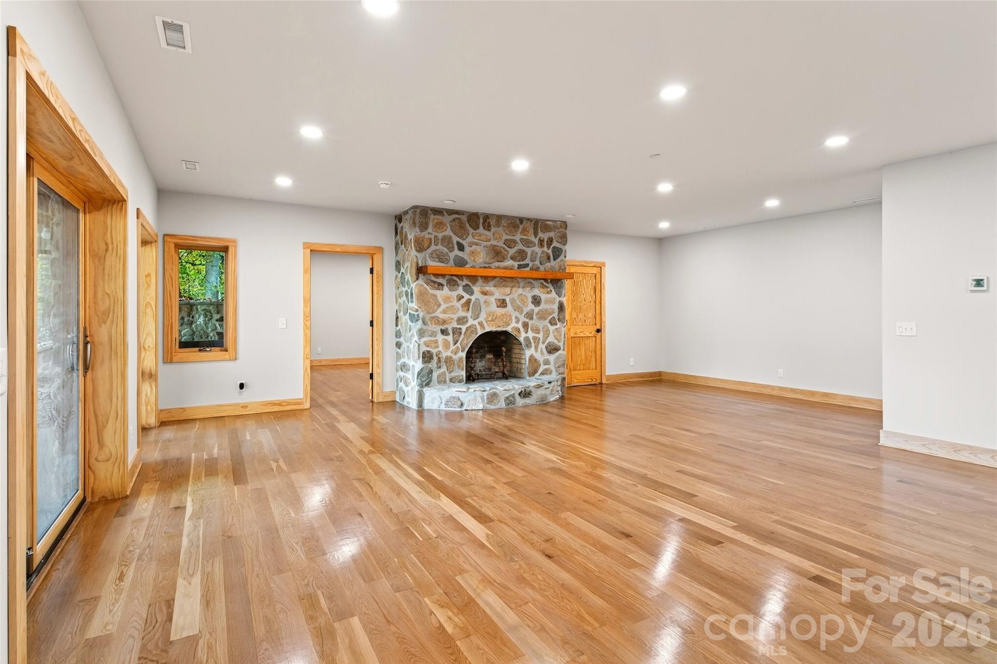 575 Croft Way Property Photo 27