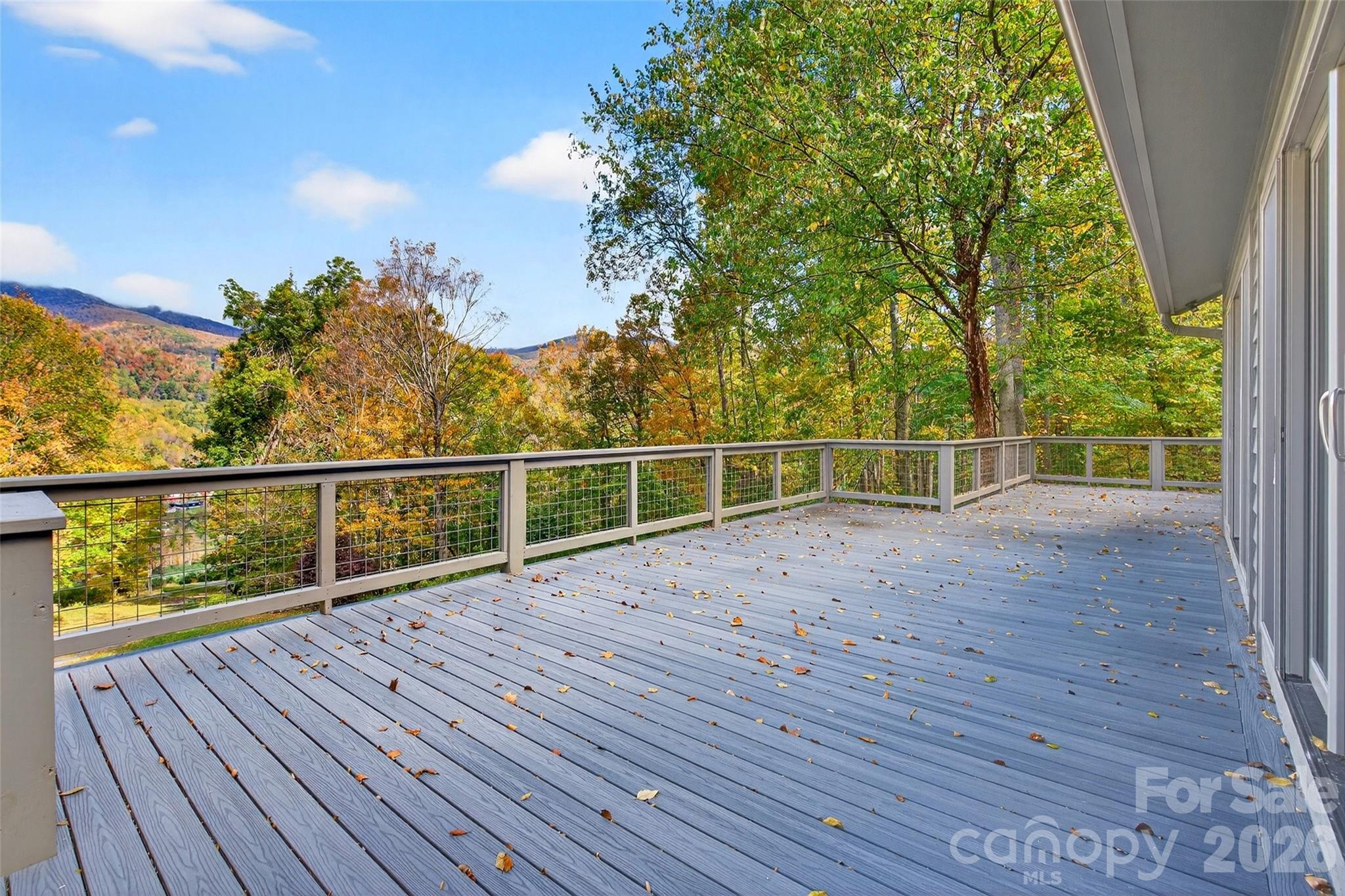 575 Croft Way Property Photo 36