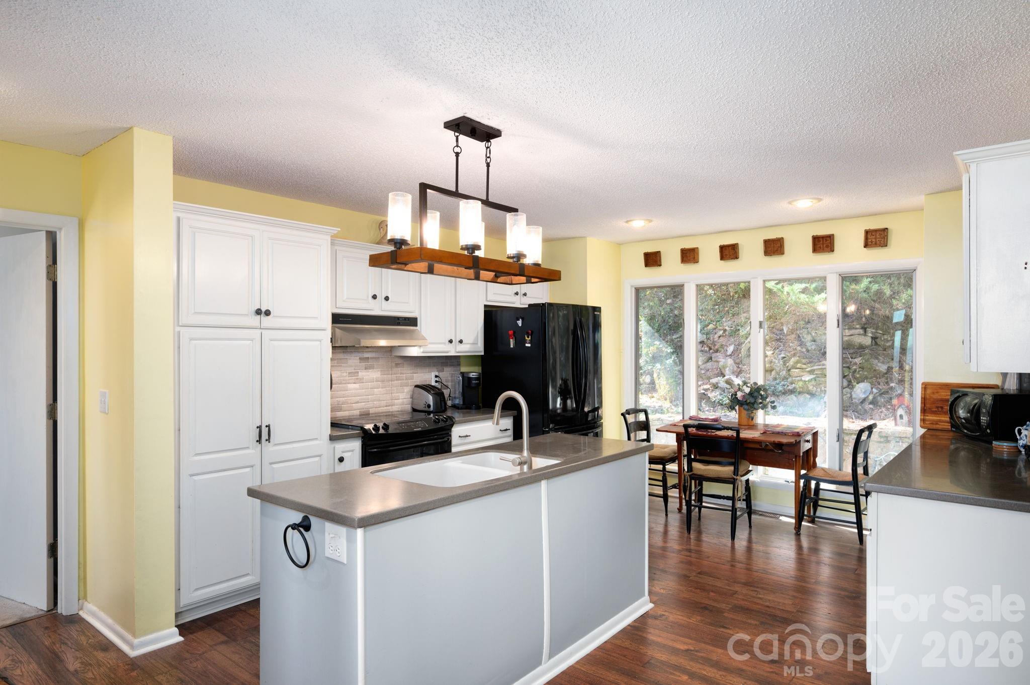481 Overlook Drive Property Photo 11